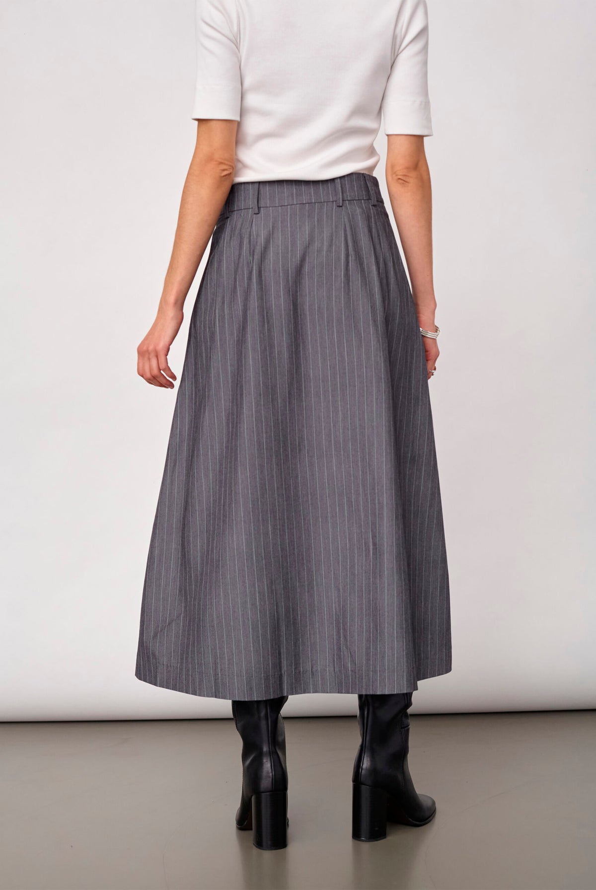 LyviaCC Pleat Pin Skirt 65003-Mid Grey - 500587