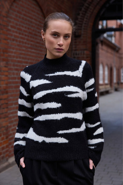 6873RDFSabire knit 20 Black - RDF407 Thumbnail