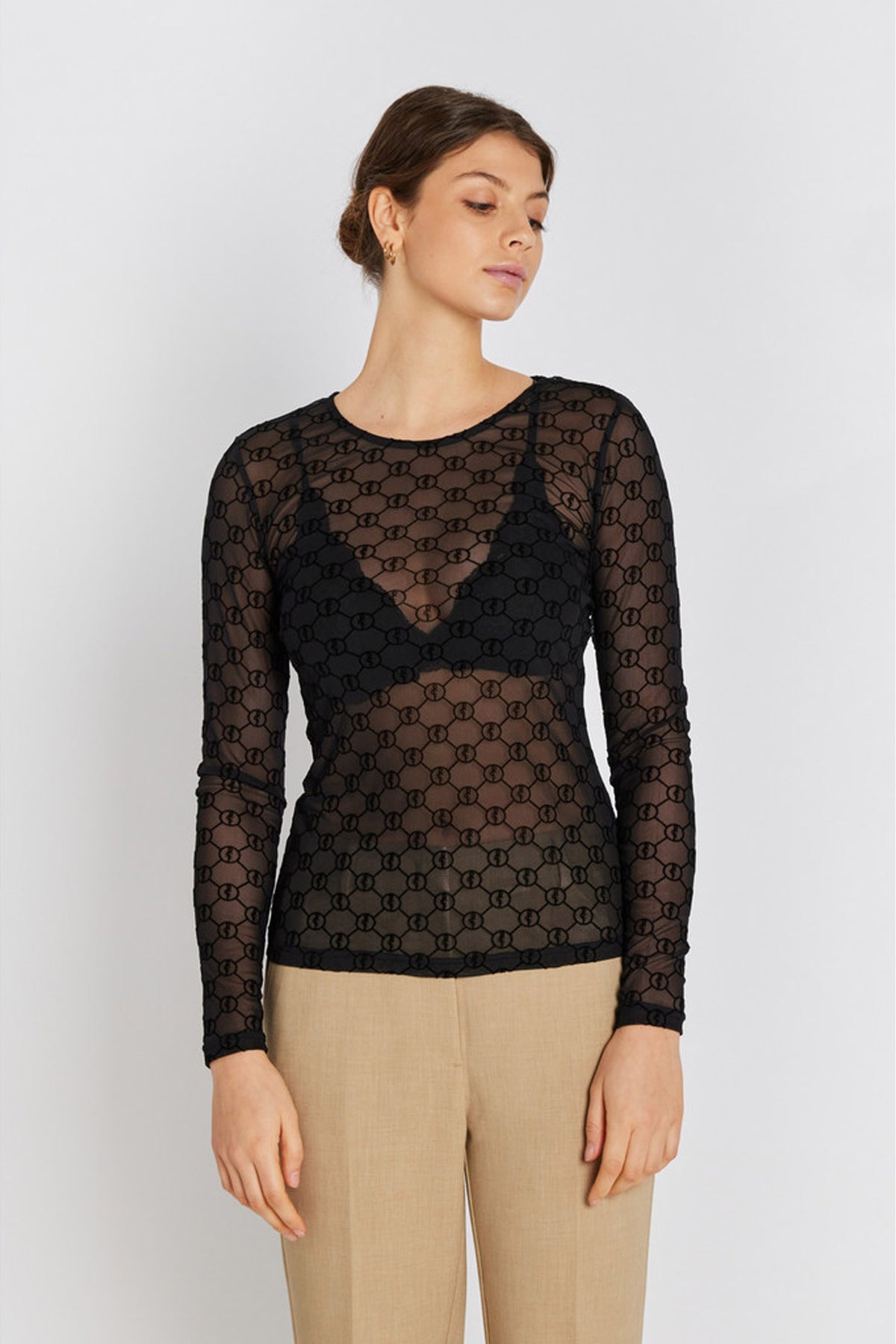 7390RDFRound neck blouse 20 Black - RDF701