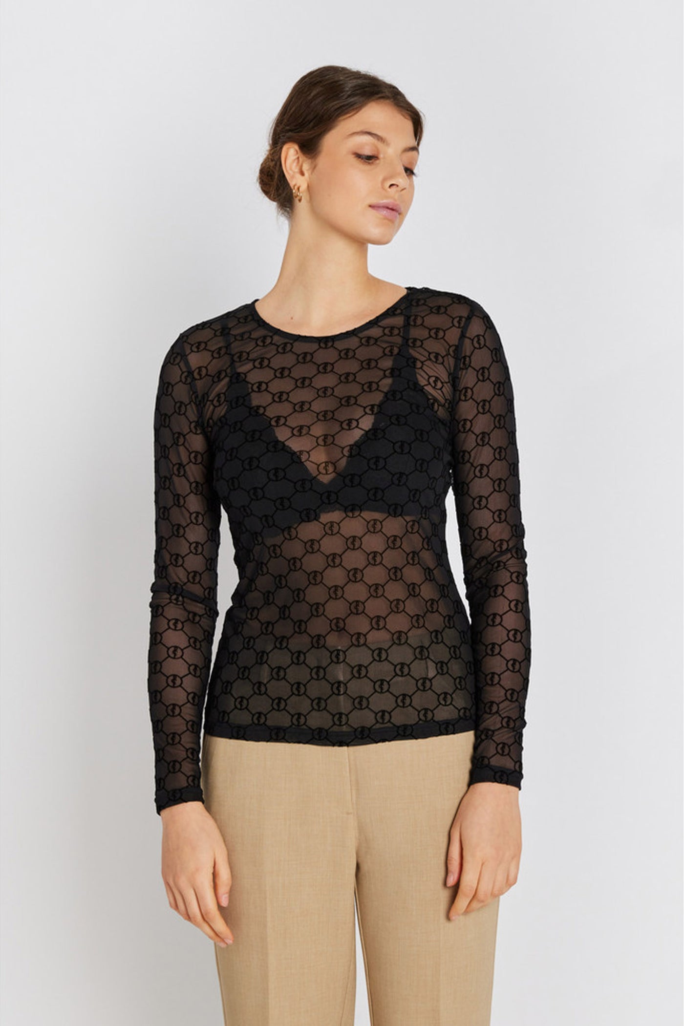 7390RDFRound neck blouse 20 Black - RDF701