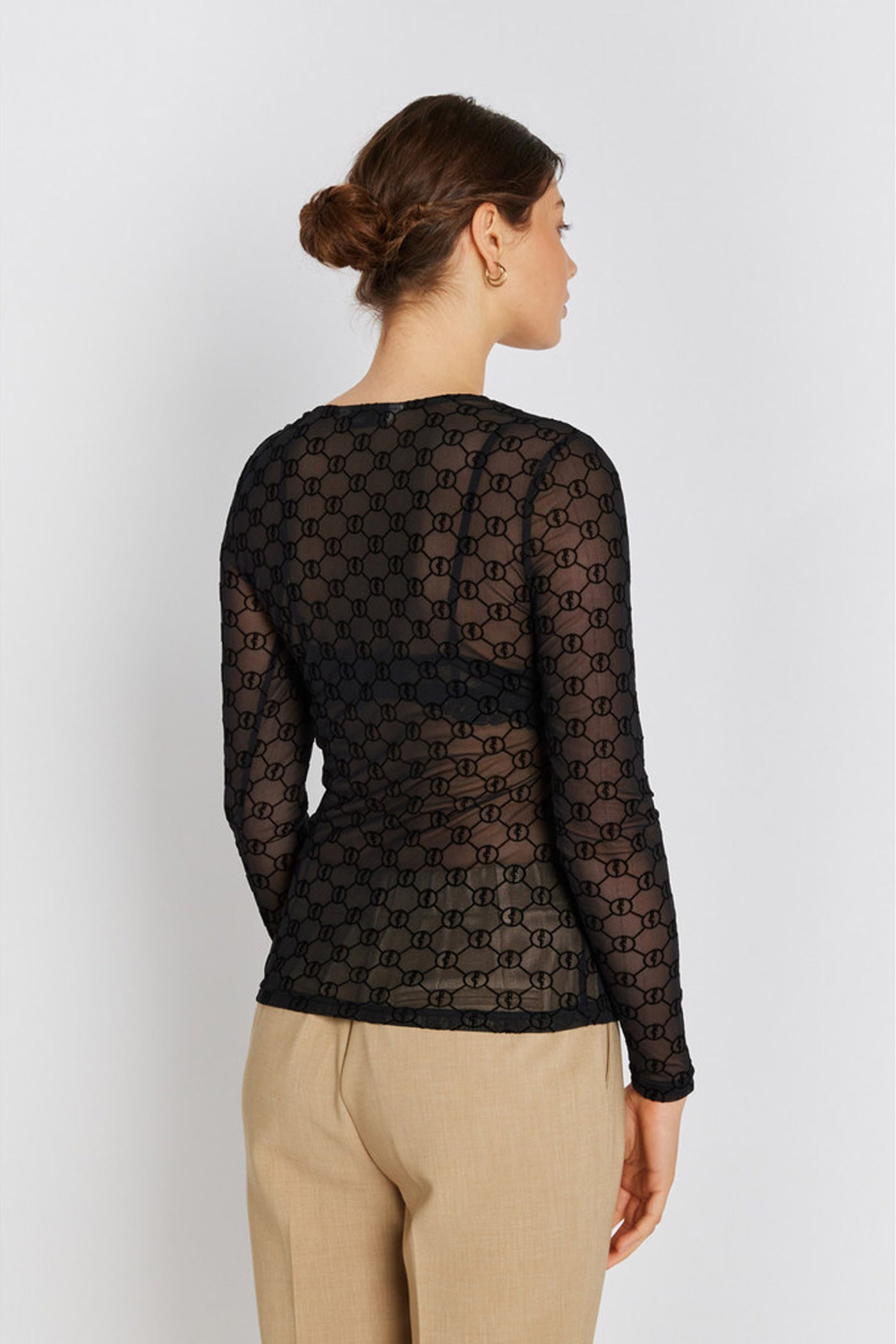 7390RDFRound neck blouse 20 Black - RDF701
