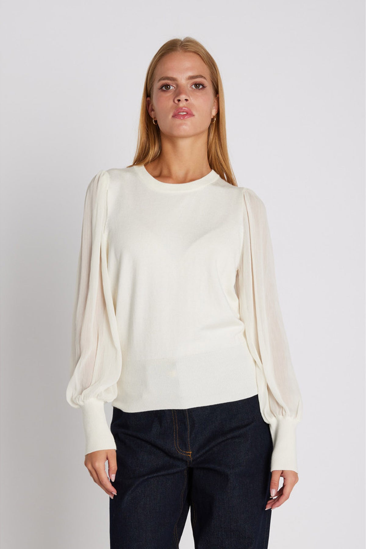 7493RDFKatrica knit blouse 01 White - RDF627