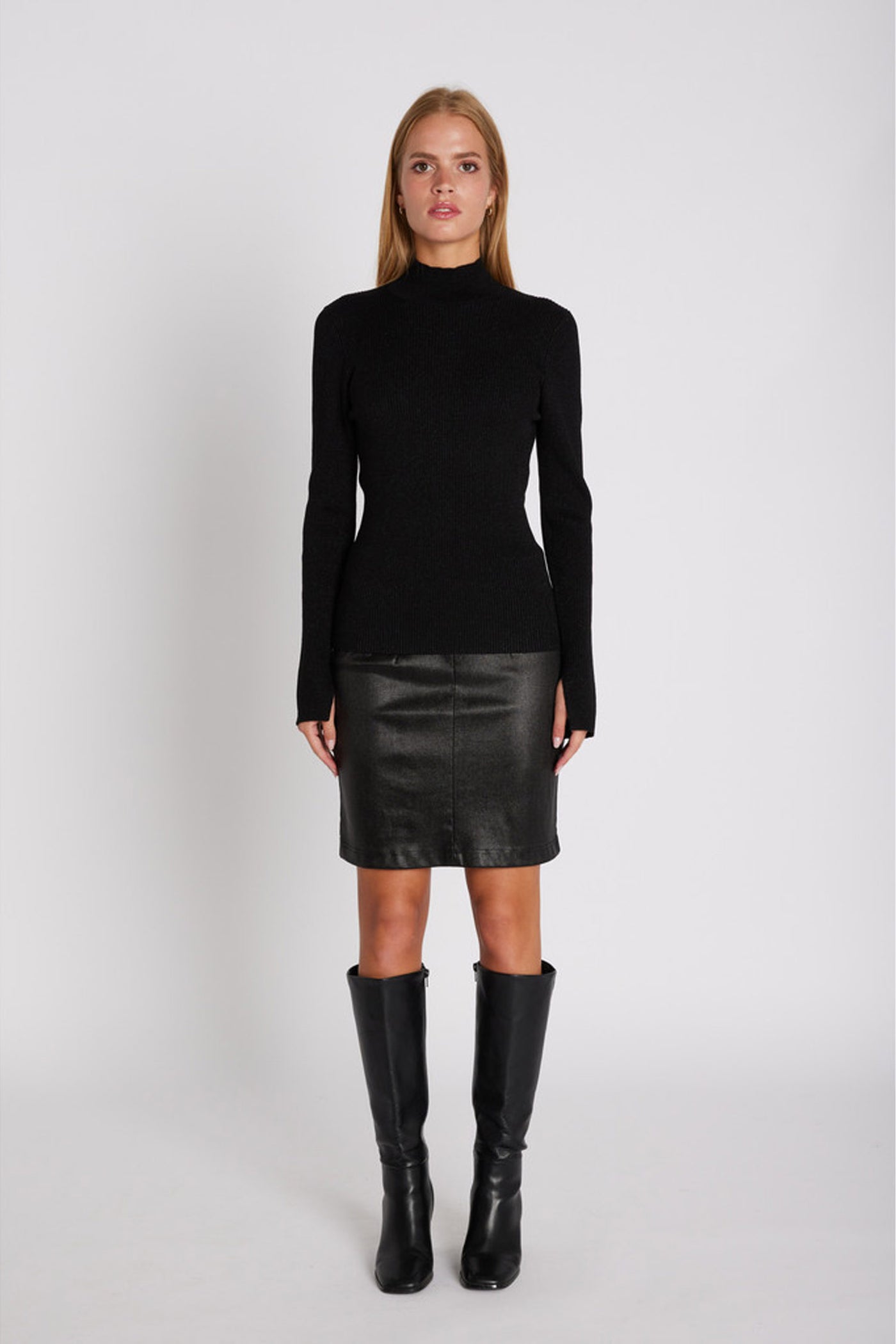 7674RDFOlana skirt 20 Black - RDF641