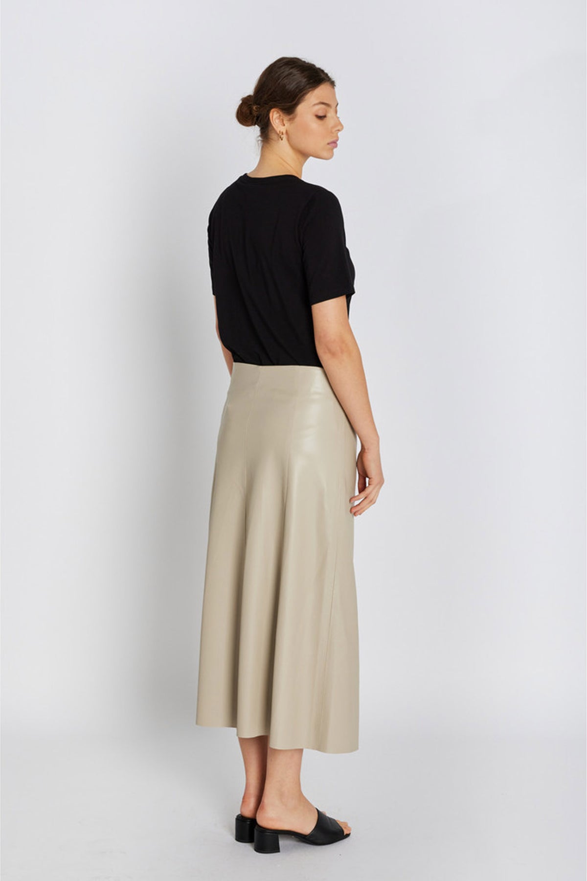 7744RDFAledra vegan skirt, lon 05 .Sand - RDF774