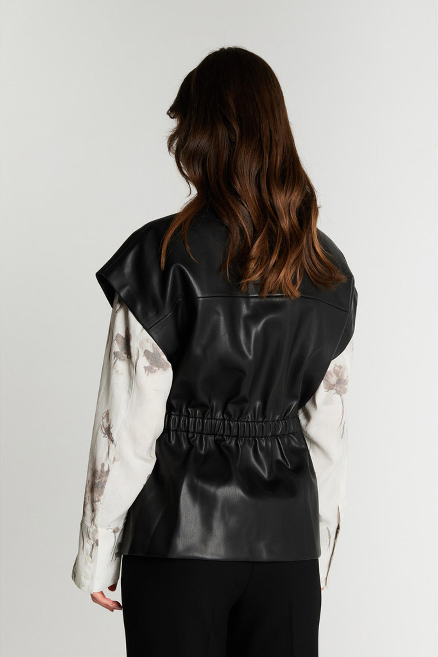 7744RDFTilda vegan vest 20 Black - RDF971