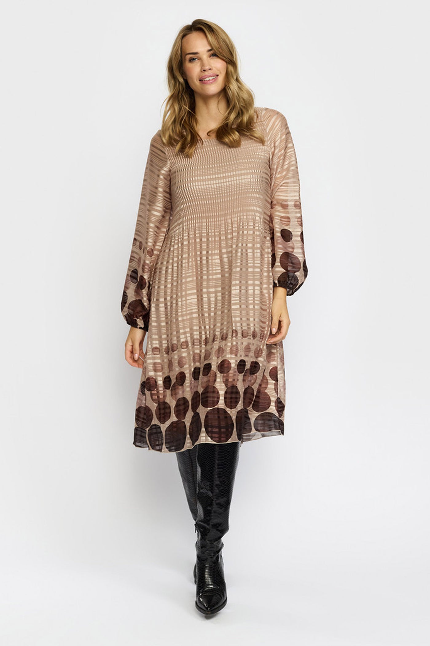 Alberta 141 GOLDEN - 1021397