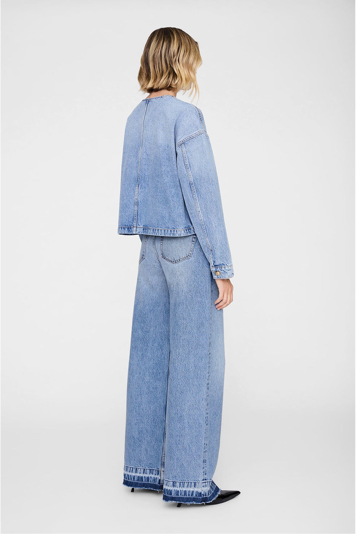 Blanche Light Blue - A-01-11565