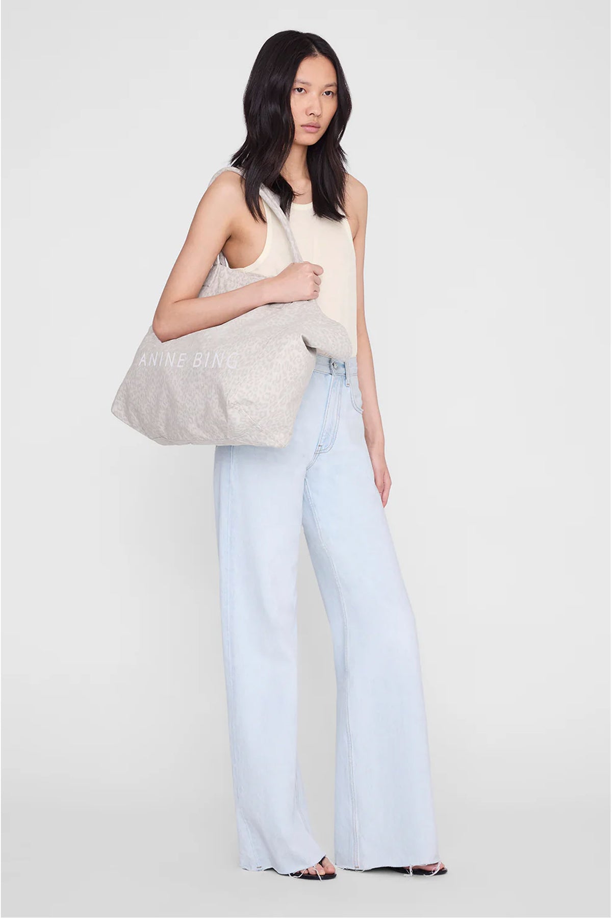 Canvas White leopard - A-13-11841