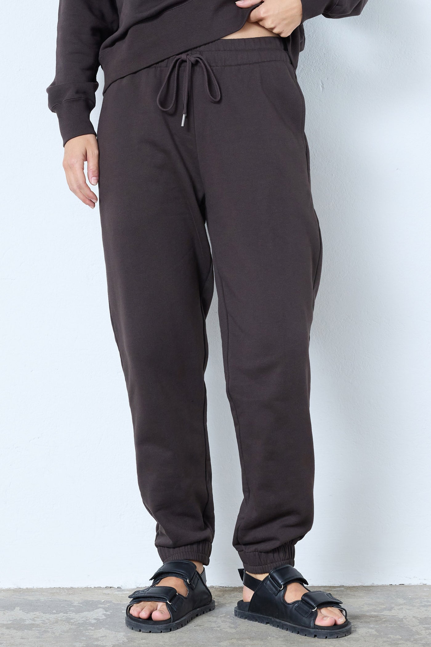 ErisCC Sweatpant 145-Dark Brown