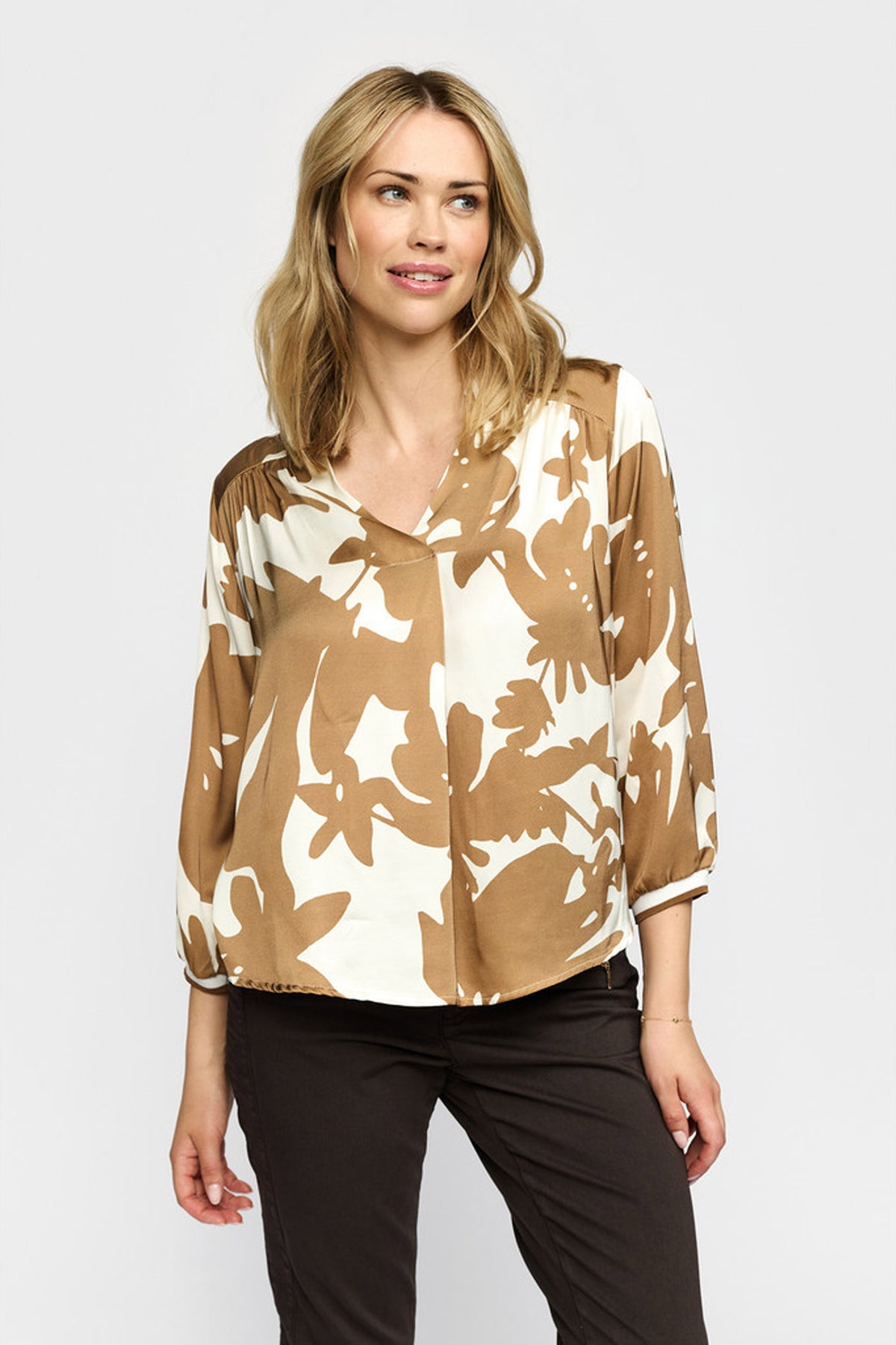 Evelyn Leaf - 10214411630