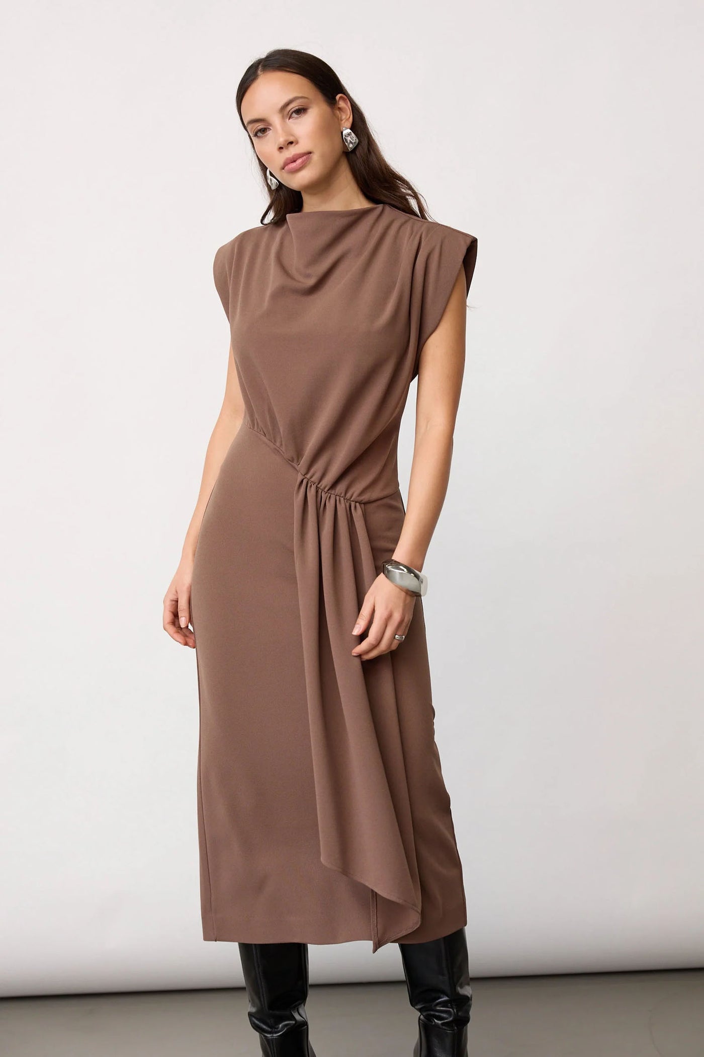 FalconCC Pleat Dress 154-Walnut - 46025