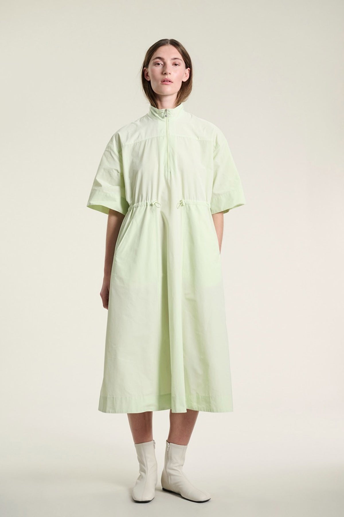 Fukkura kjole med lynlås LIME CREAM - 262-2380-5677