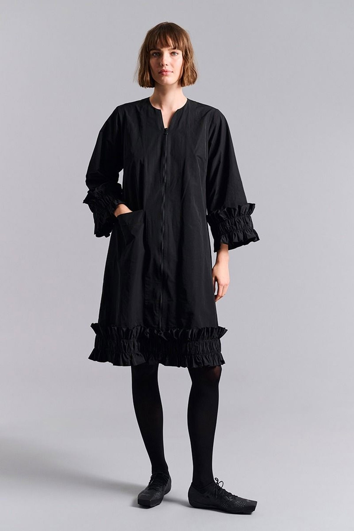 Fukkura poplin kjole med lynlås Black - 259-2380-5496