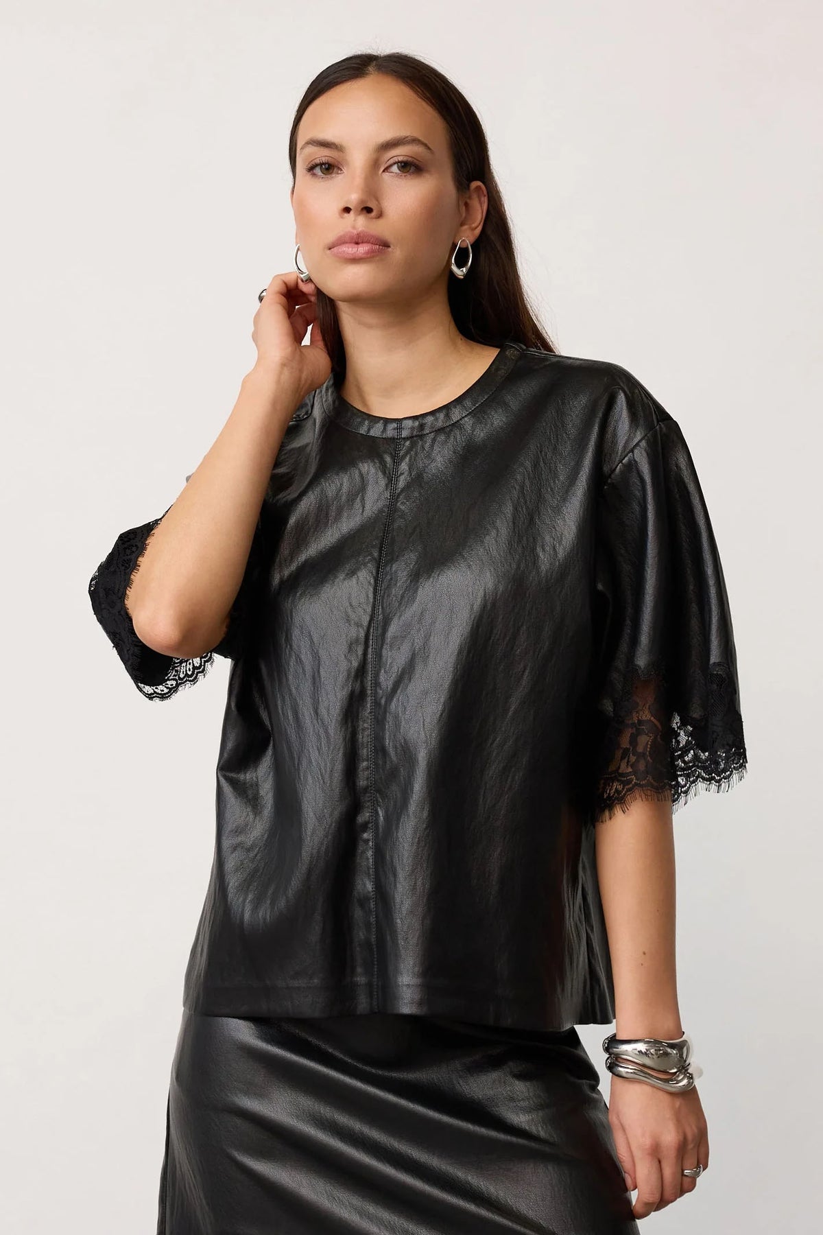 GittCC Box Lace Tee 96-Black - 45105
