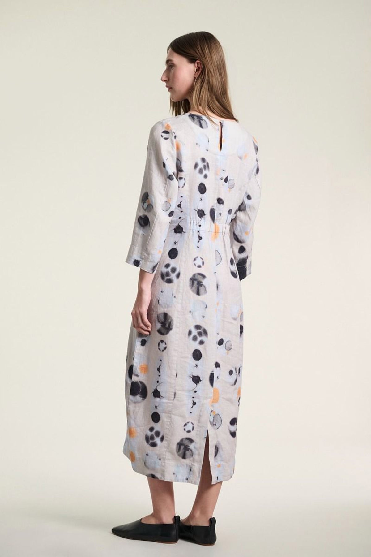 Hikazu lang kjole TENDER TOTEM - 261-2328-5572