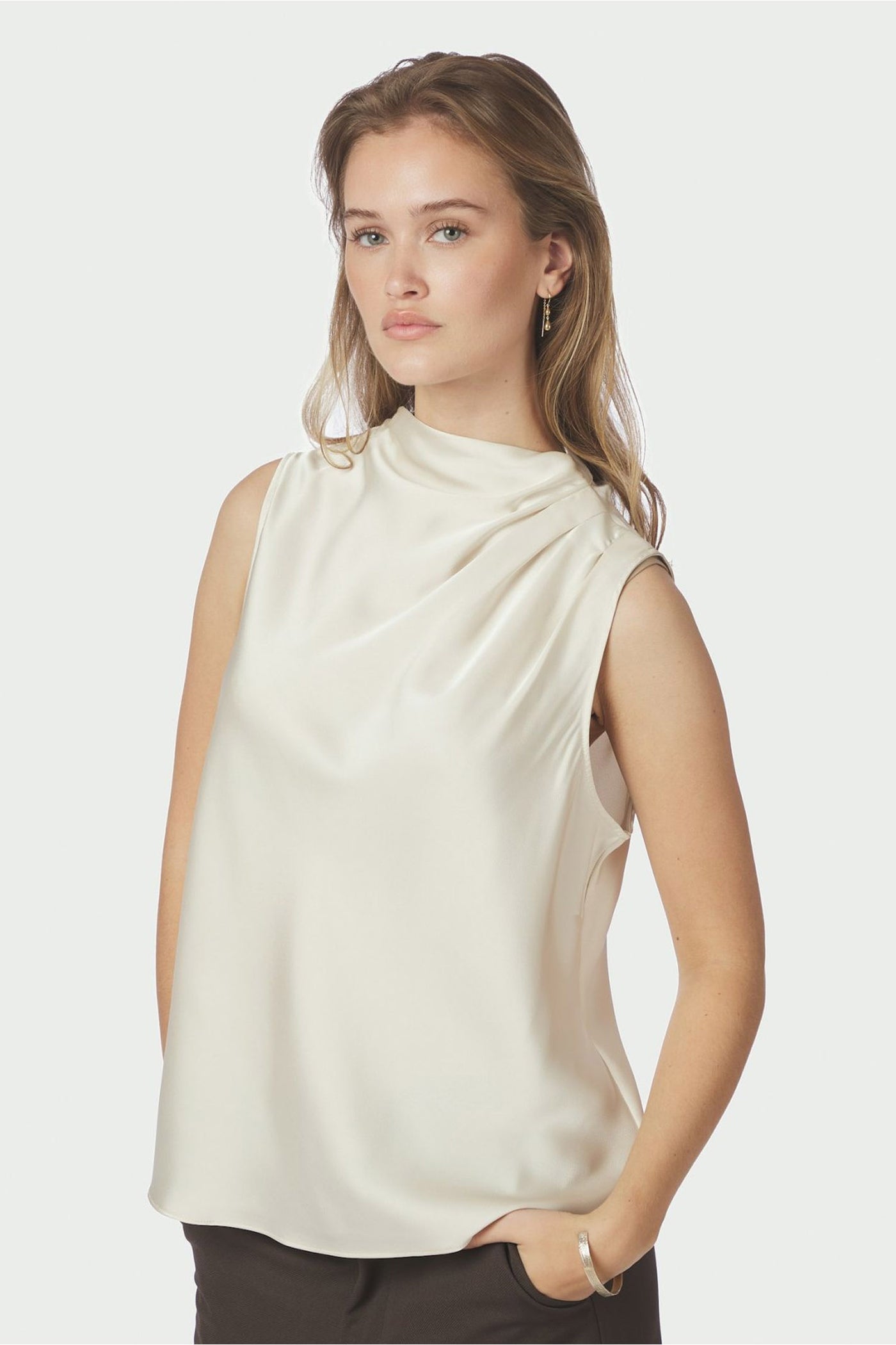 Isola Drapy Satin Creme - 16873