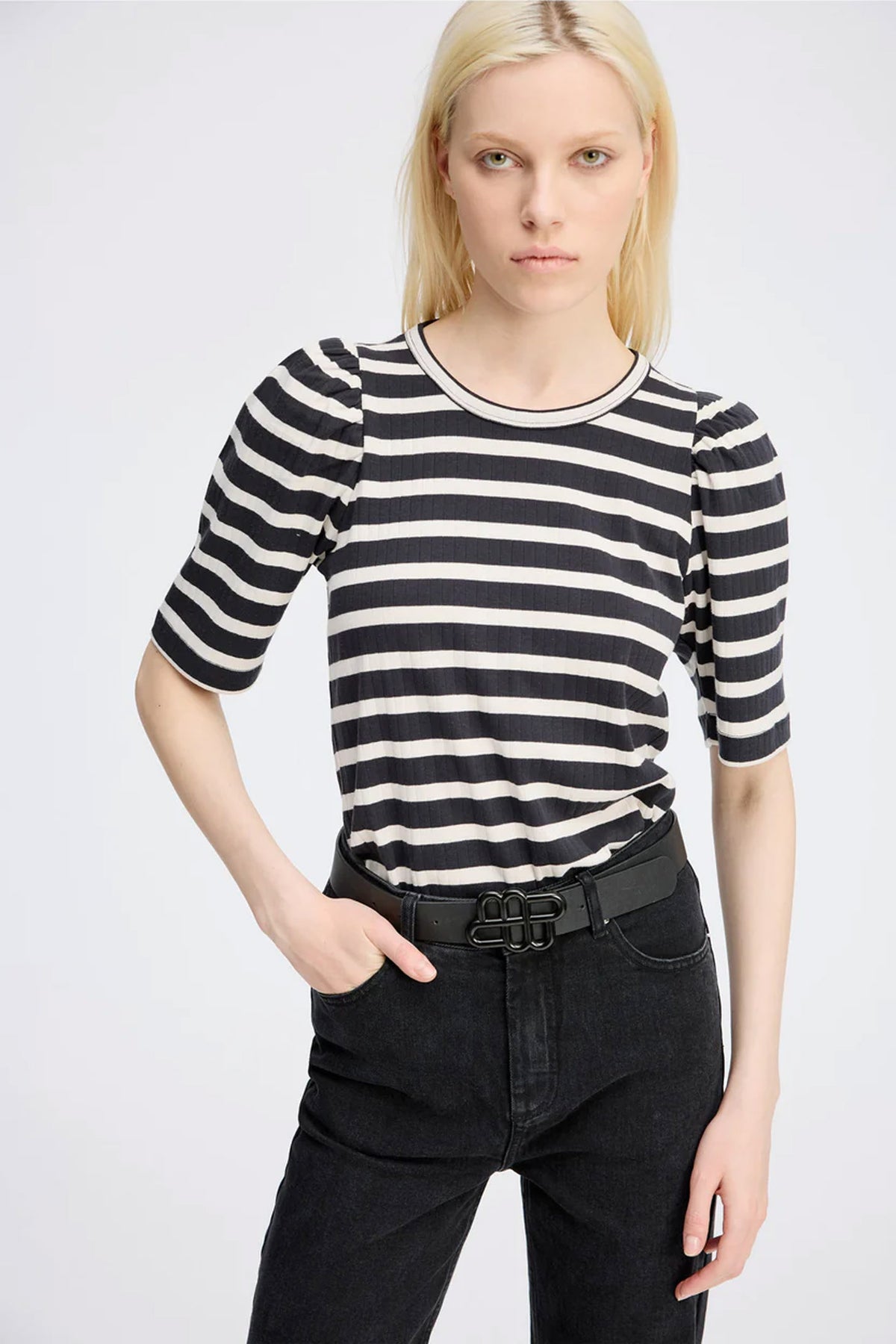 JIKOLAZ 302-StripeBlac - 1130/24764