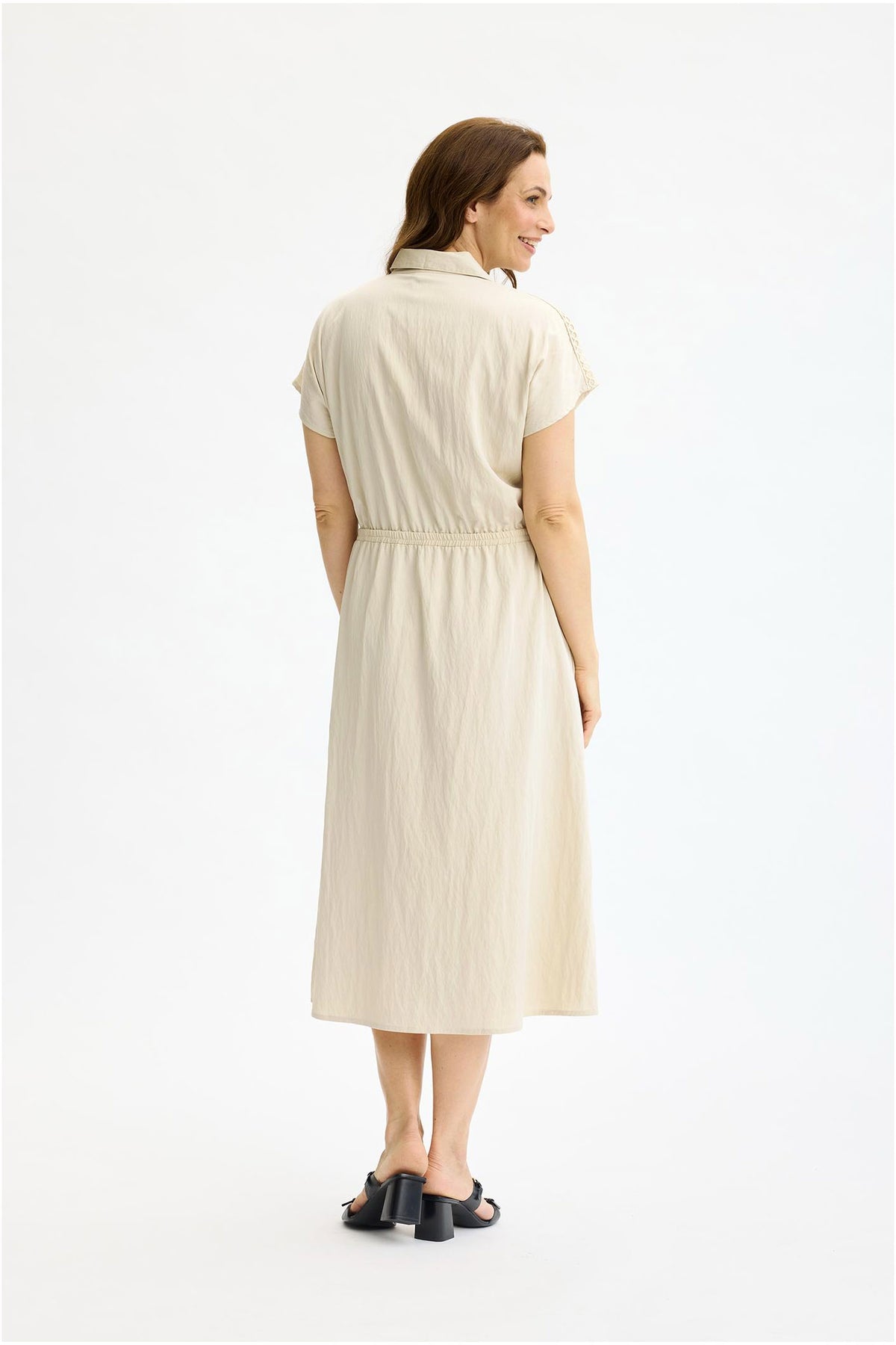 Julie dress SAND - 17106