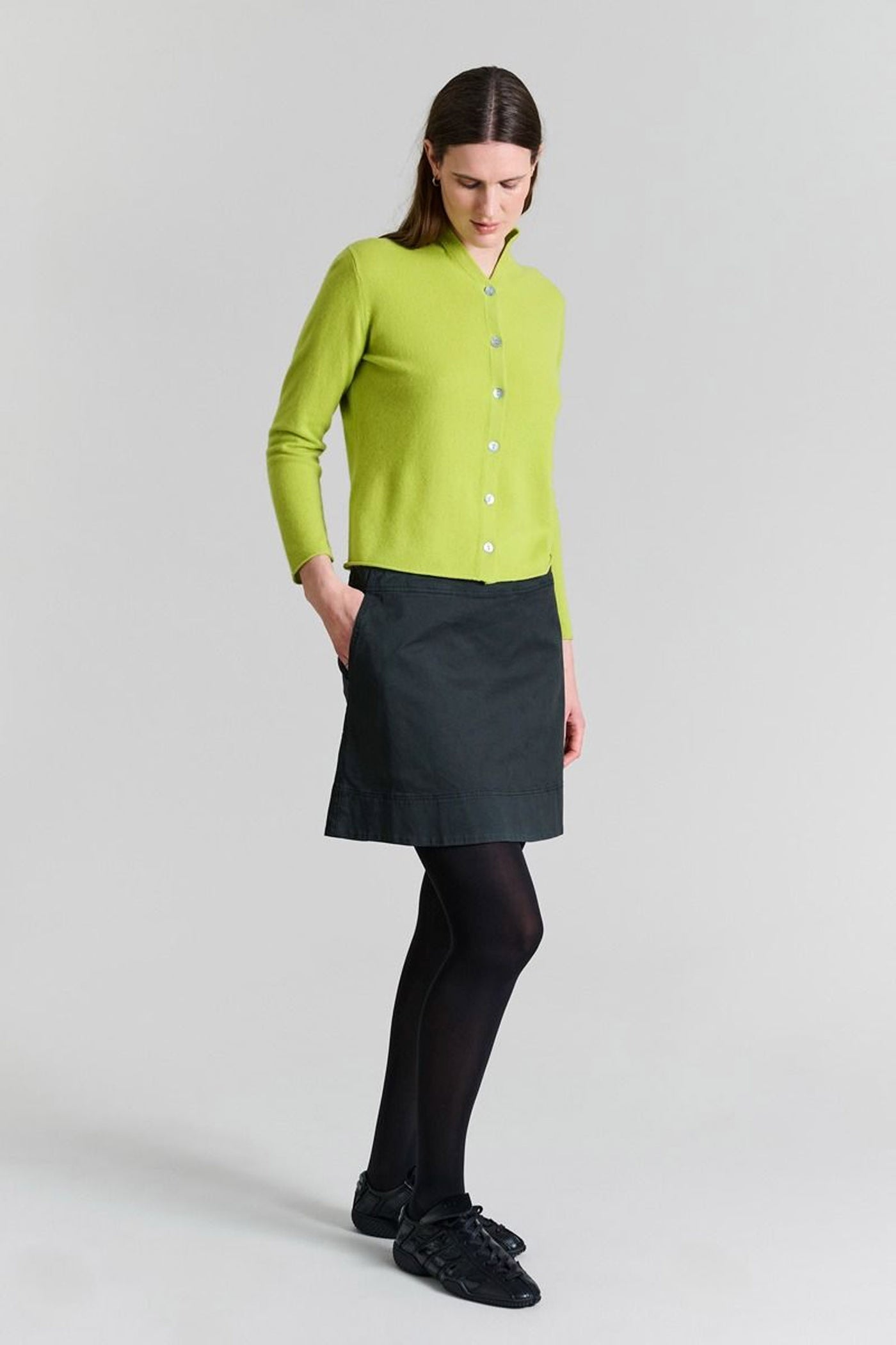 Kihon kort nederdel Pirate Black - 256-2399-5340