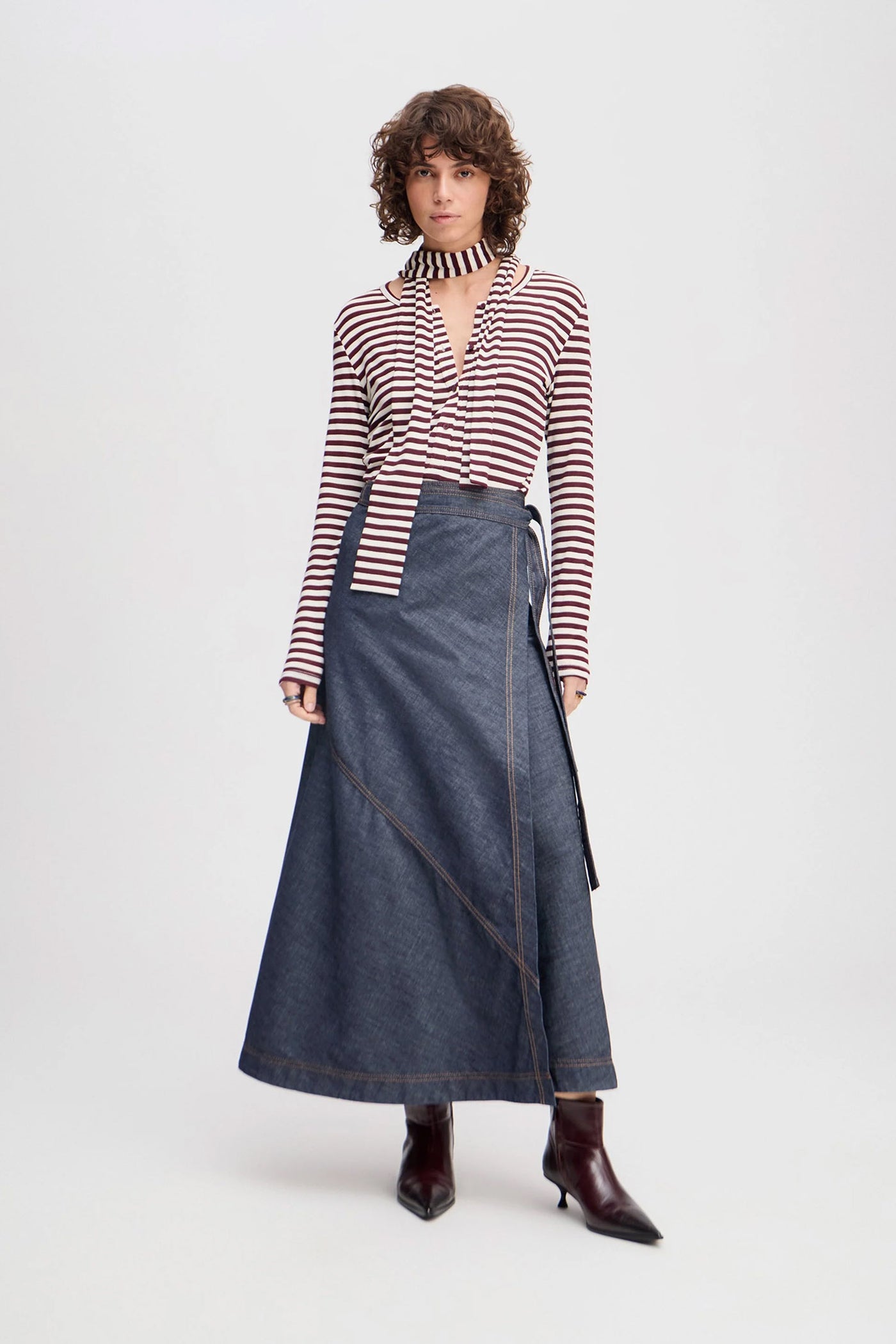 LANDREA 37-Indigo - 1220/25307