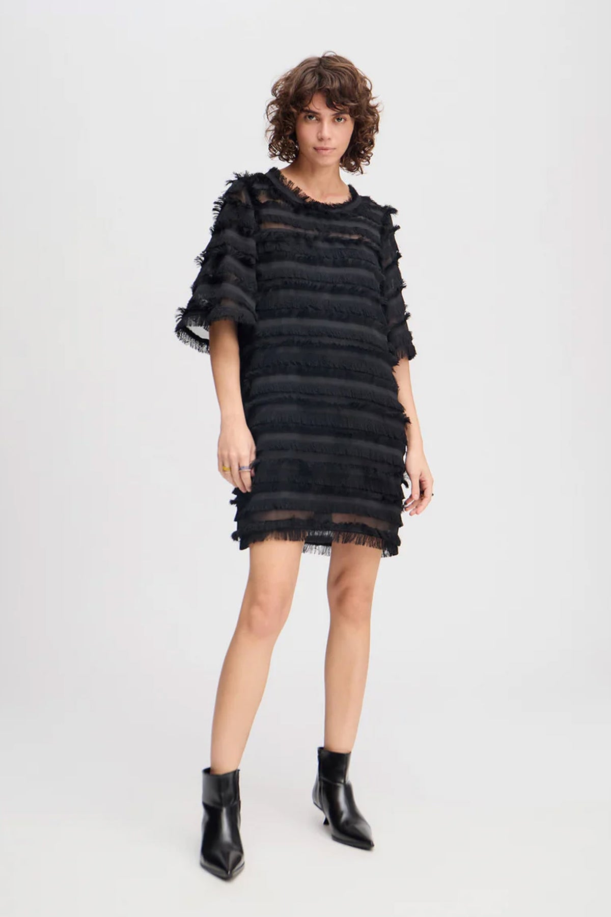 LEVONDA 2-Black - 1317/25328