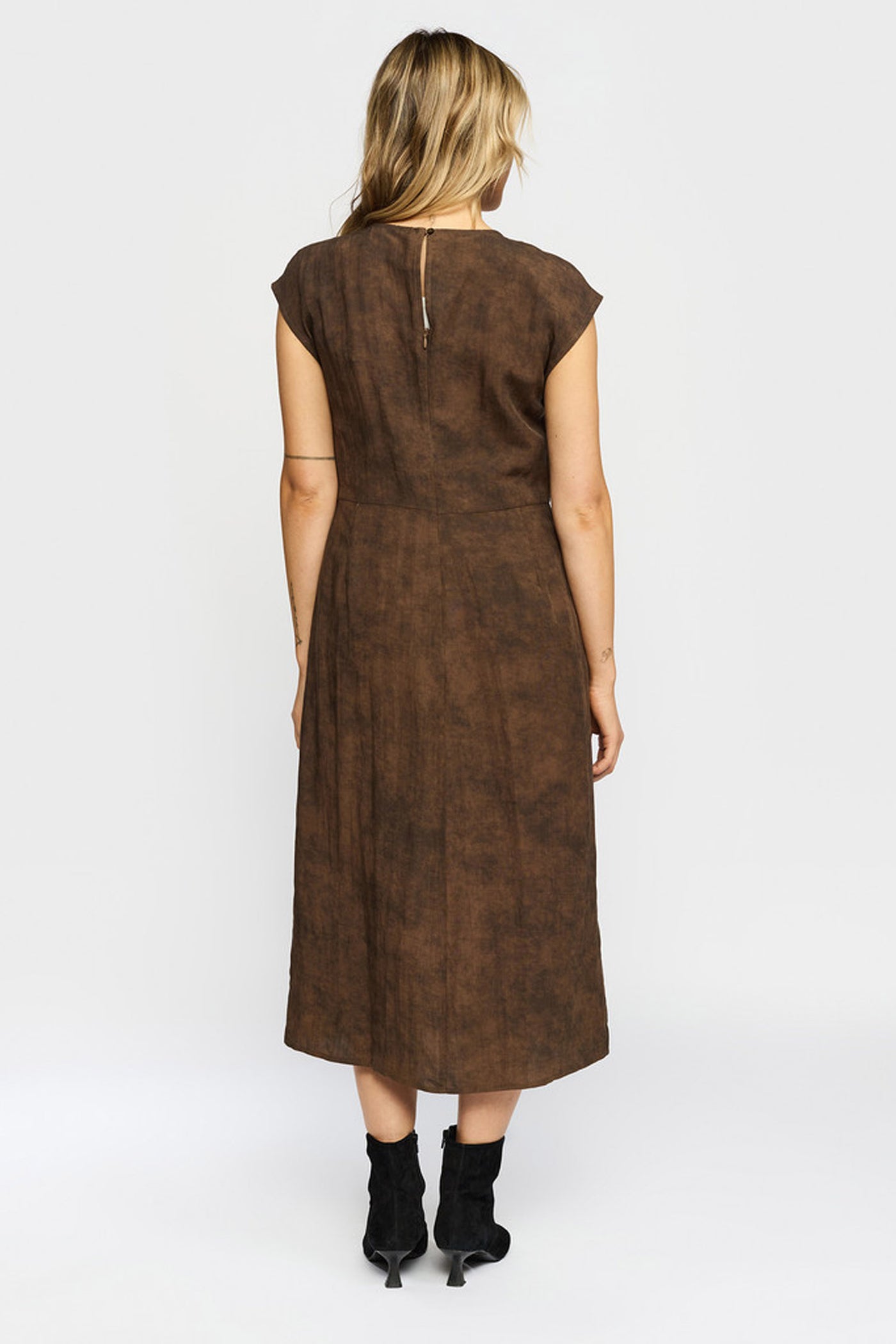 LINEA Choclate Brown - 10214411515