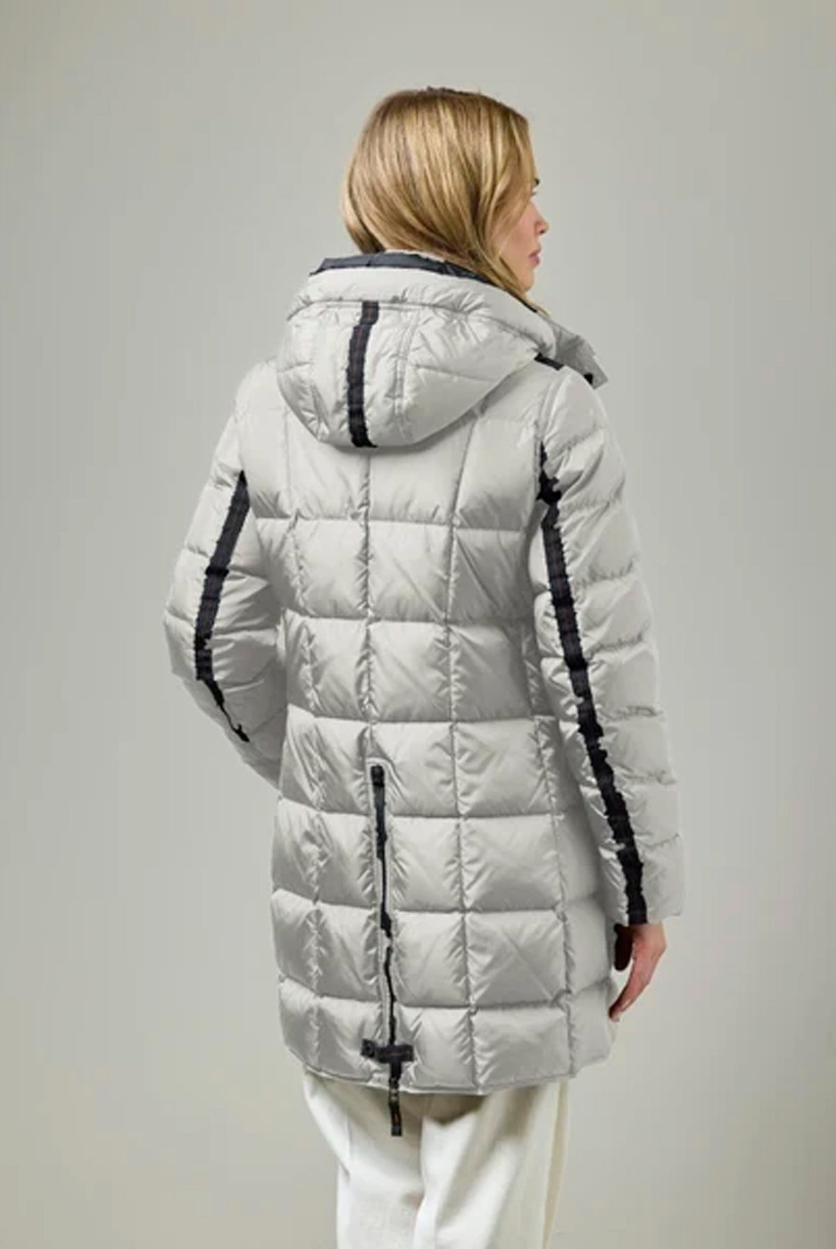 Mary 10-Snow - 0226-2060-65