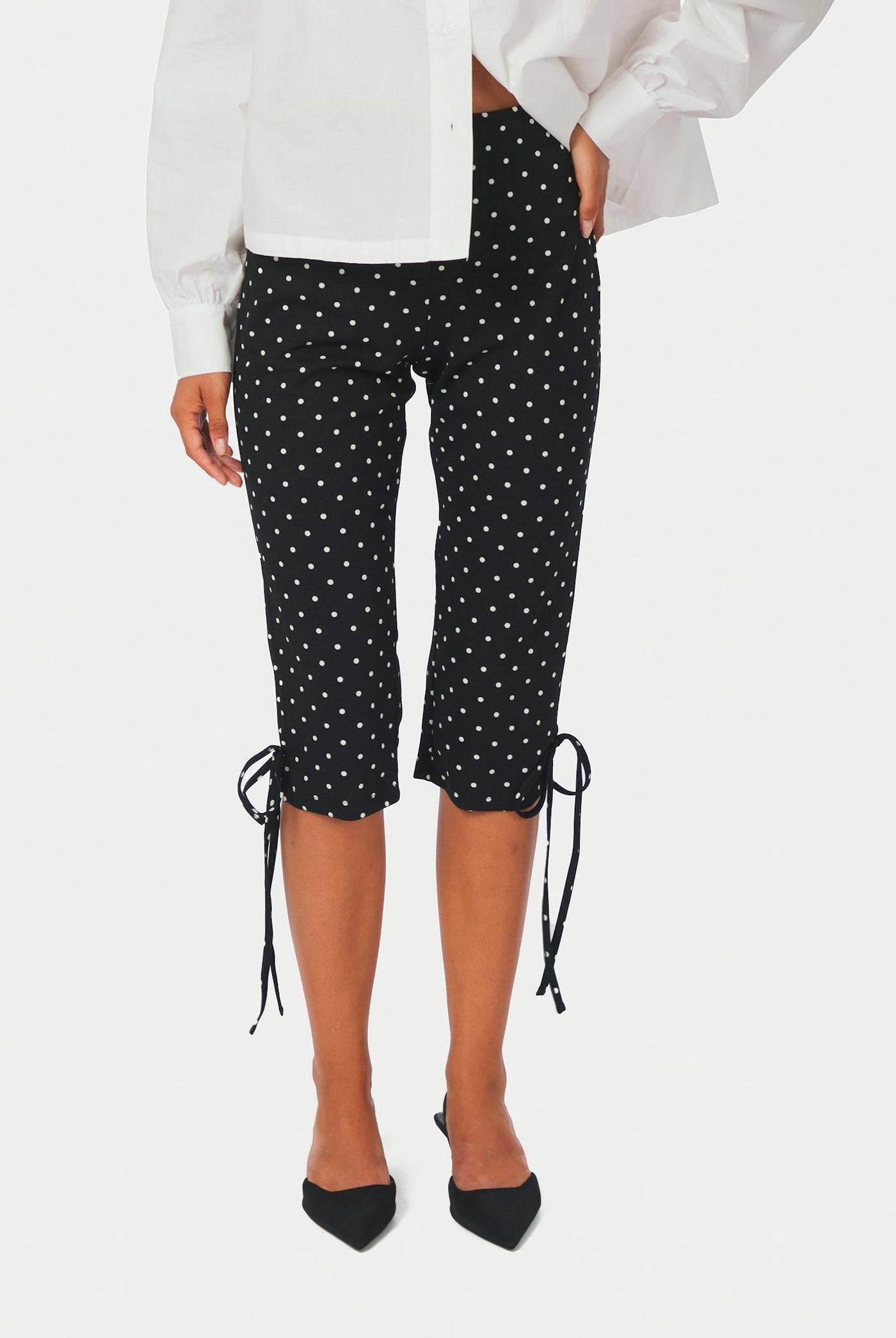 Juan Dot Capri Pants Black - 171224