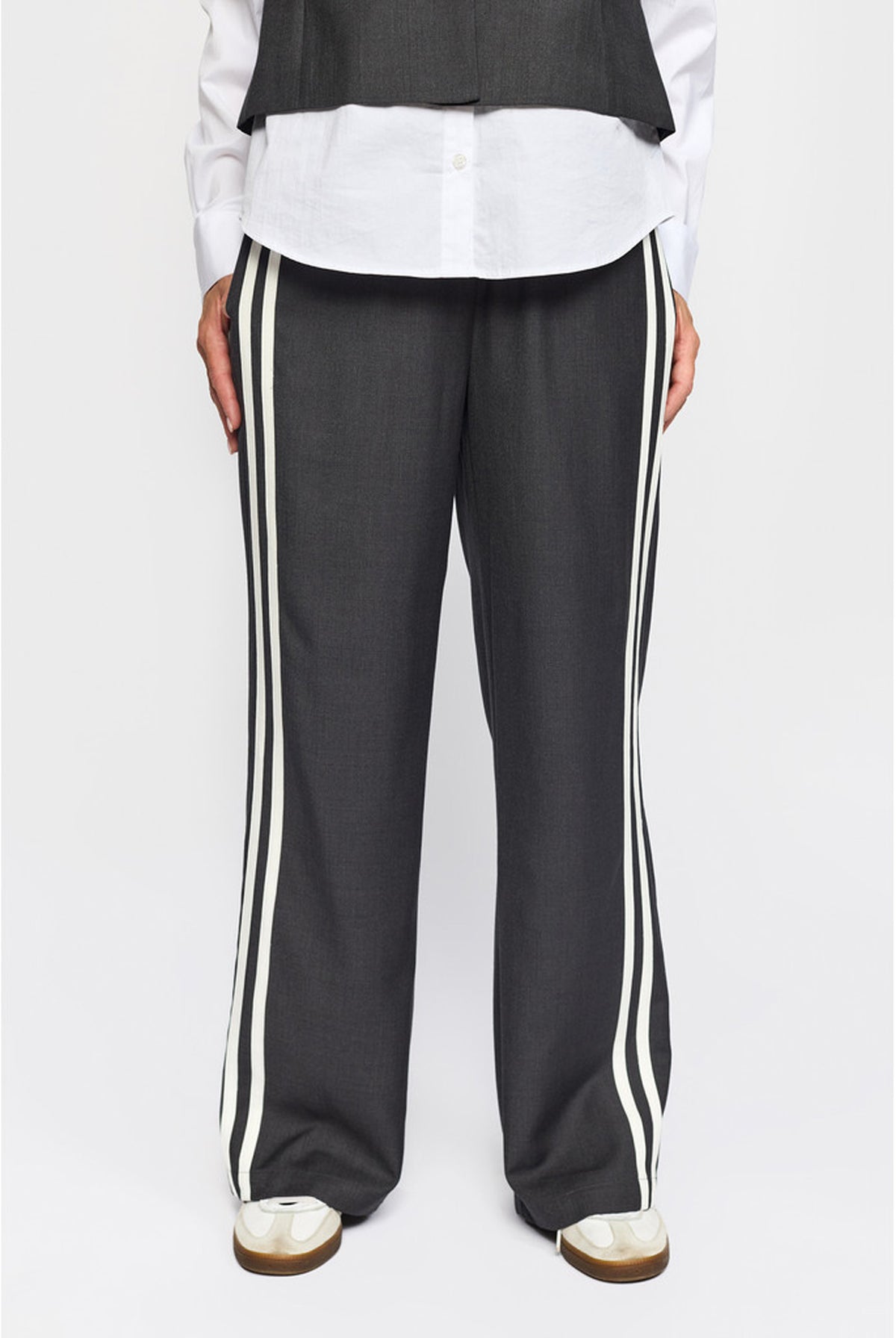 May Grey - 10214411655