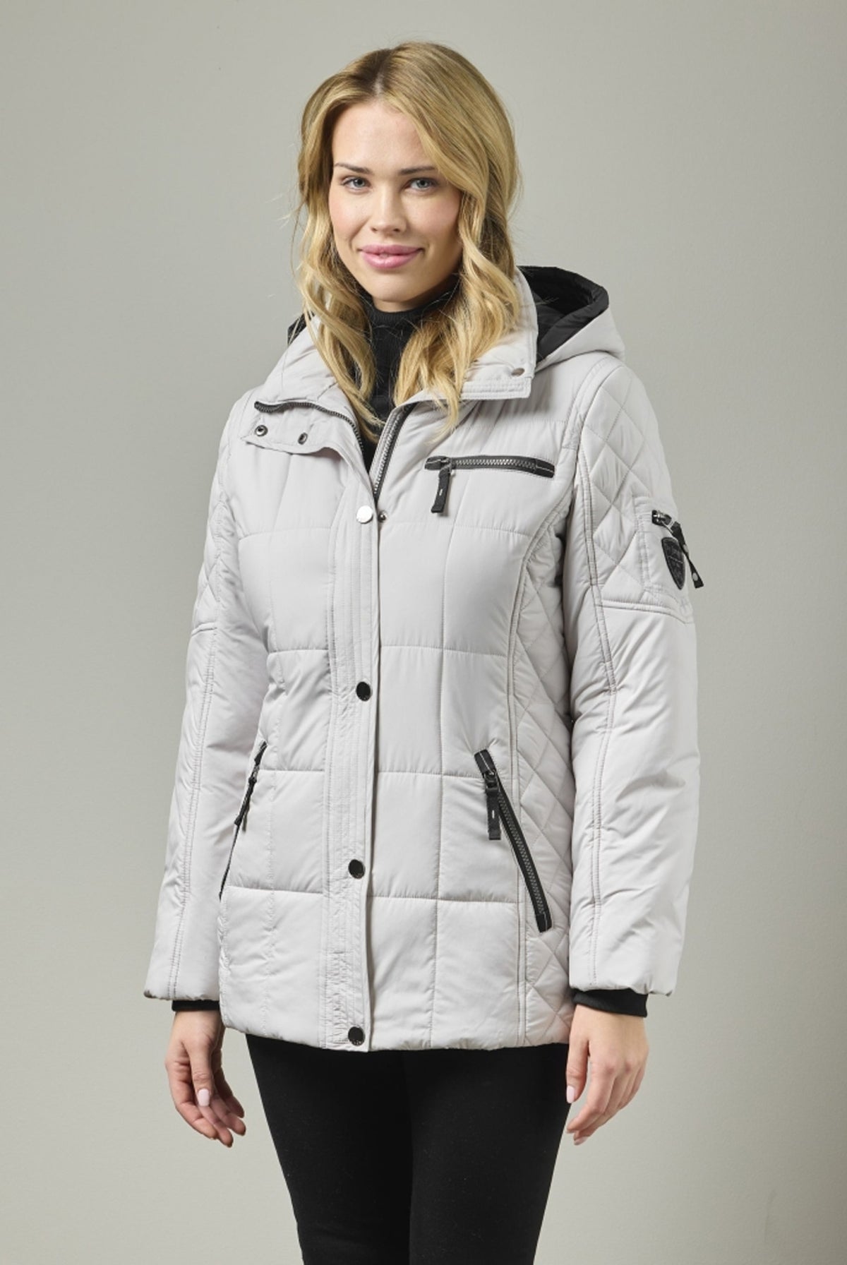 Paige 10-Snow - 0226-2468-66