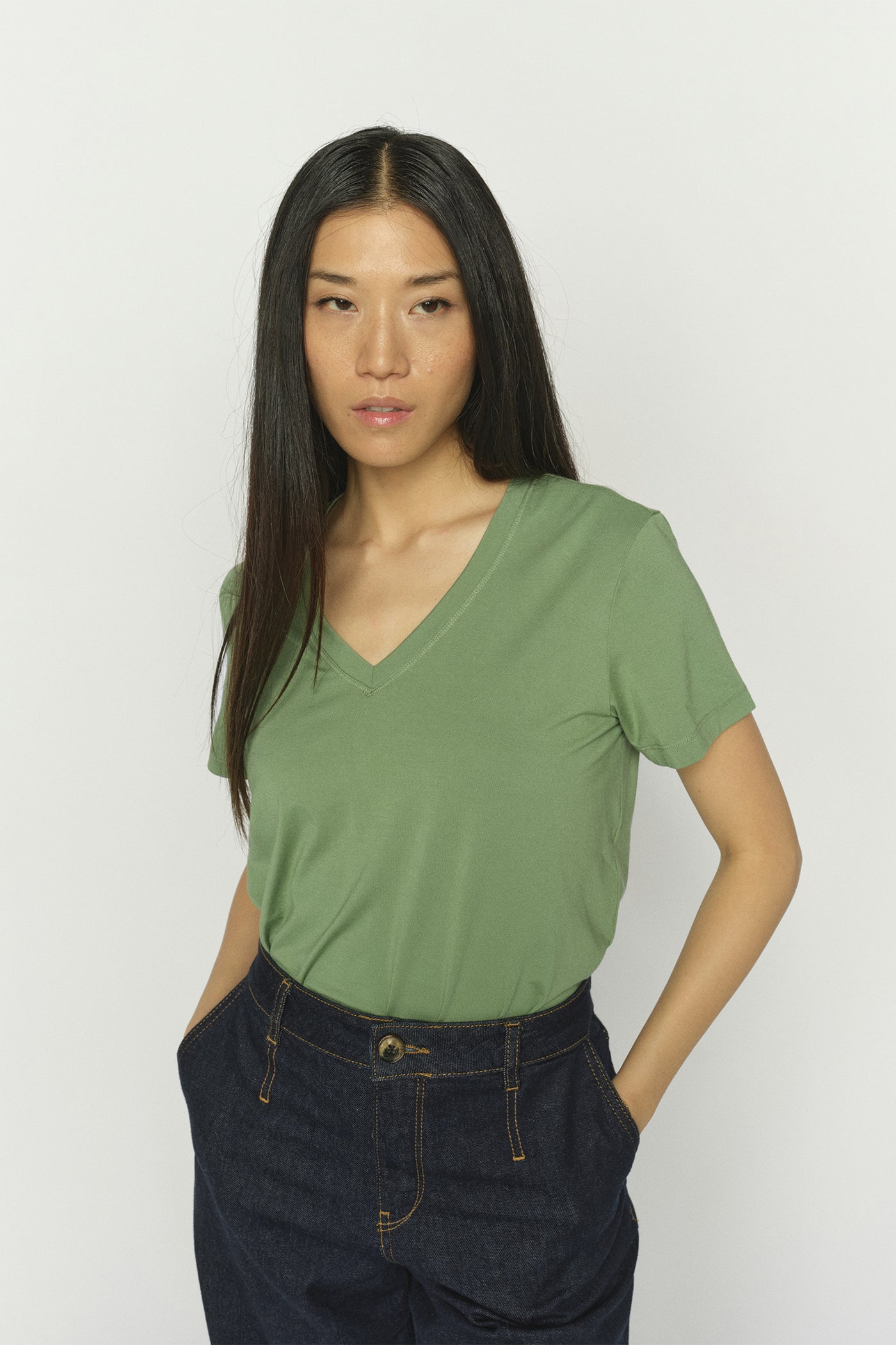 MMDala V-SS Basic Tee Turf Green - 168510