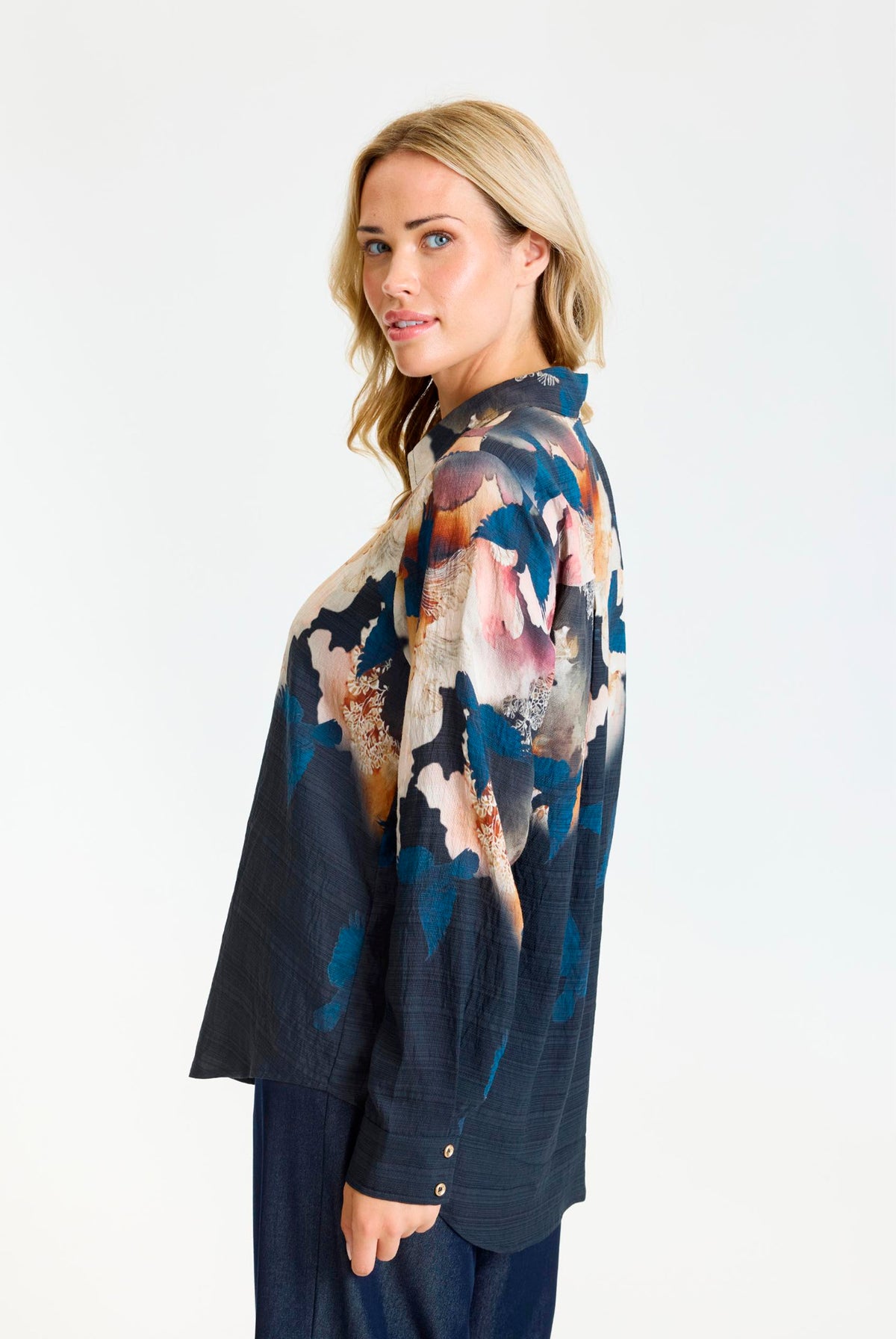 Scarlett shirt SORT - 17307
