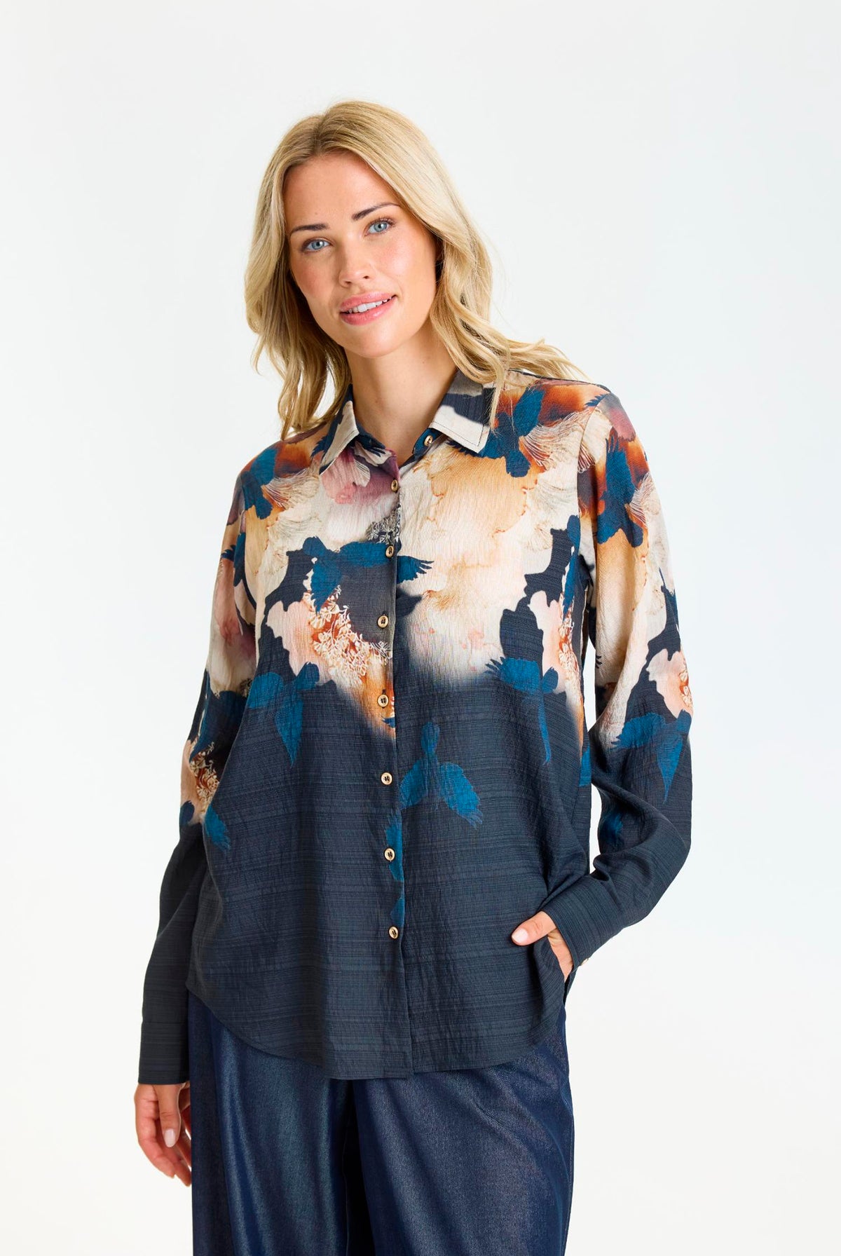 Scarlett shirt SORT - 17307