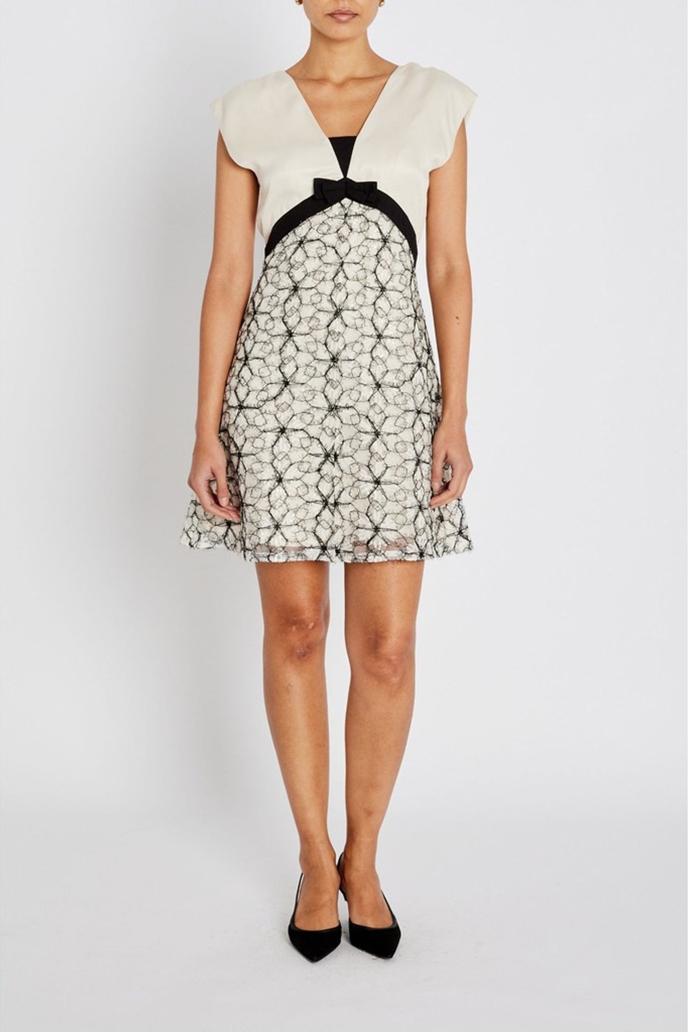 ManicariaBBOritta dress Cream / Black - BBW4928