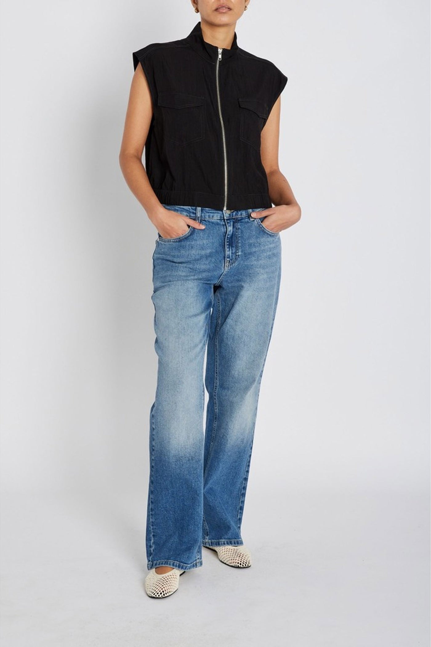 MasaolaBBVika waistcoat Black - BBW4911