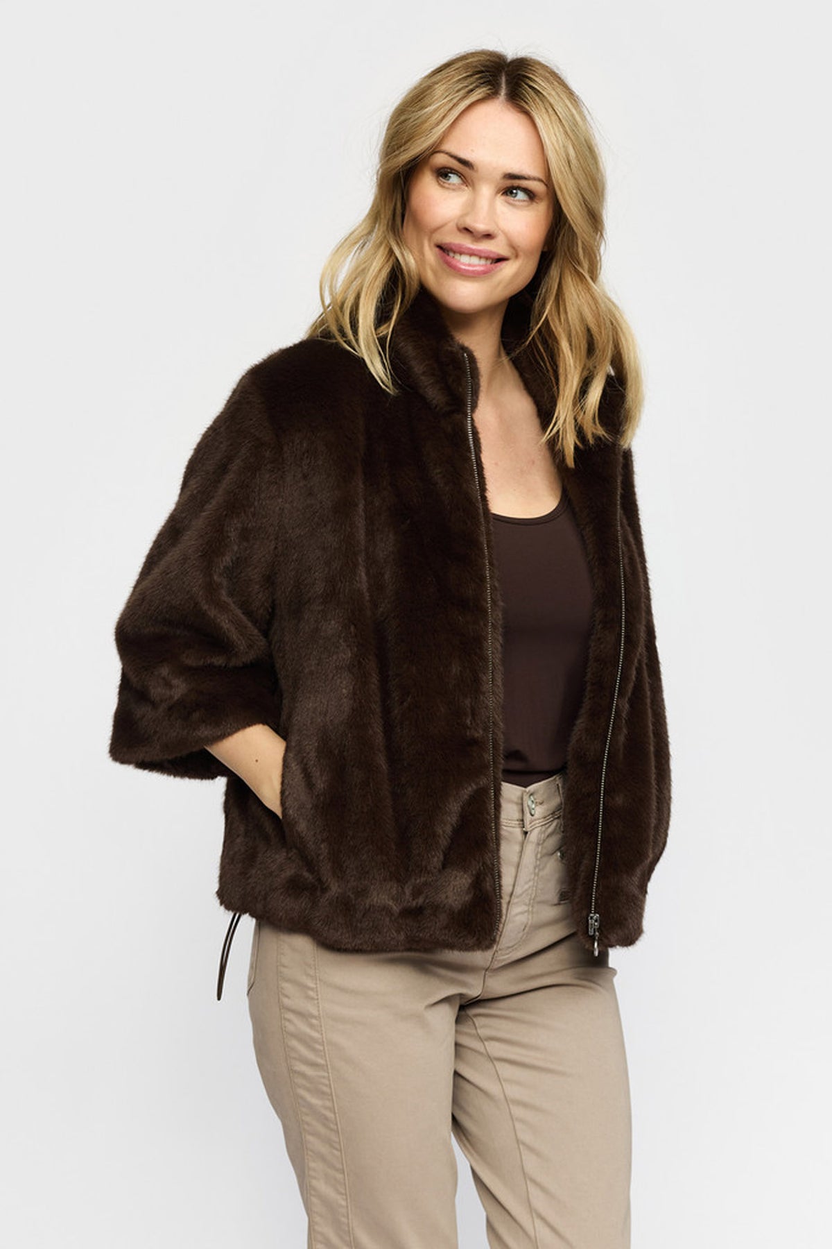 Mirella Brown - 10214411621