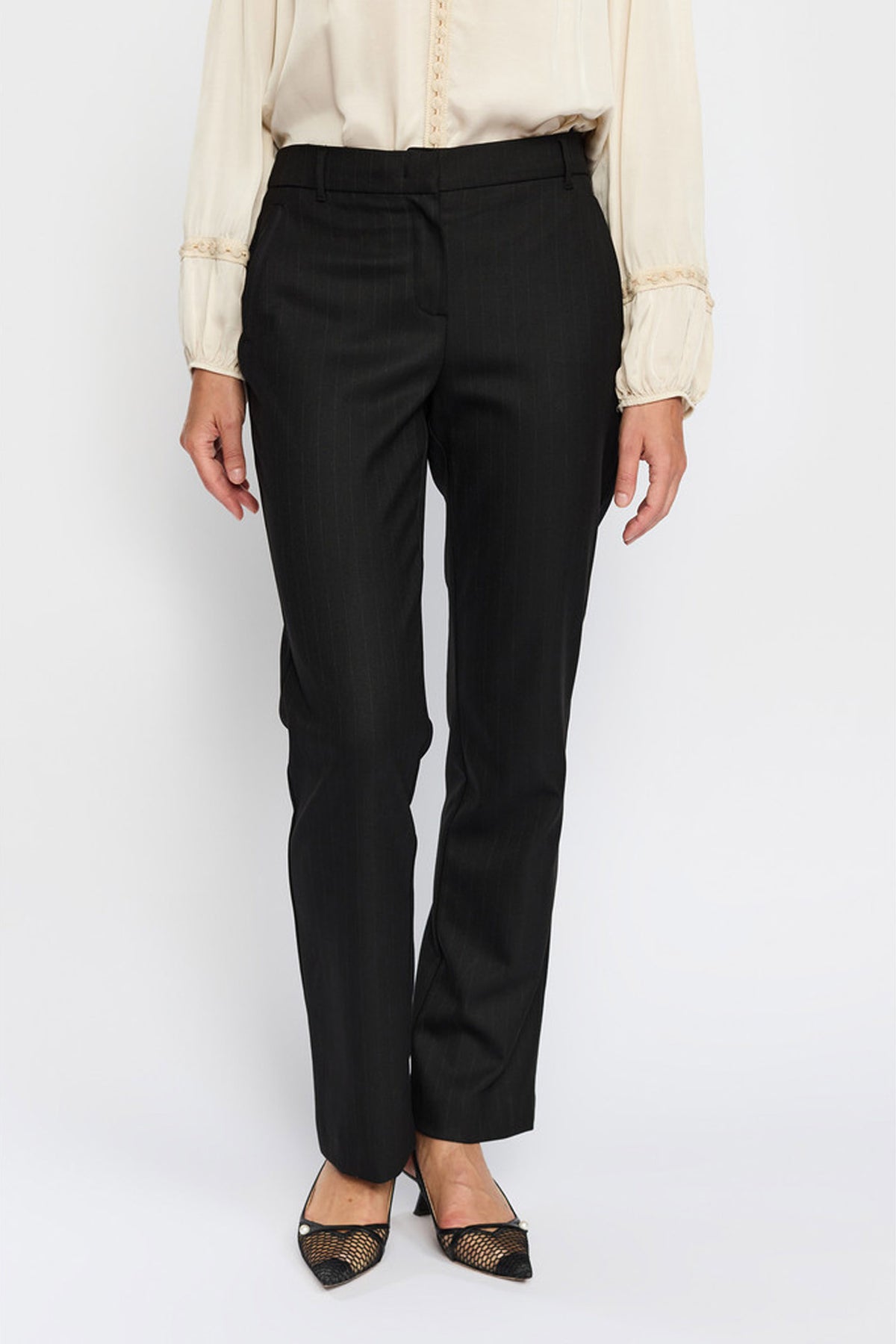 OLJA PIN BLACK PIN - 1021312