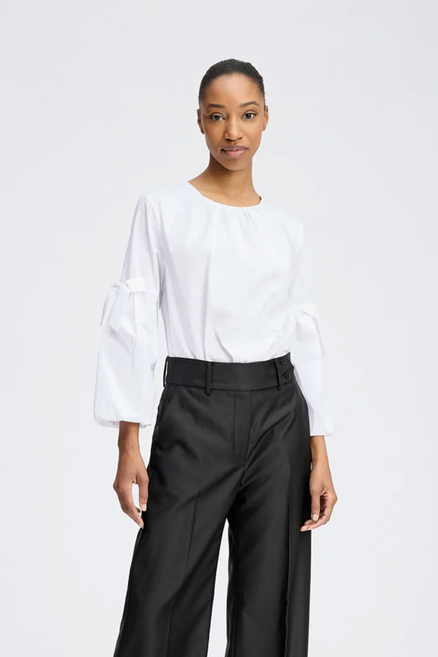 RAELYN 33-White - 1003/25424