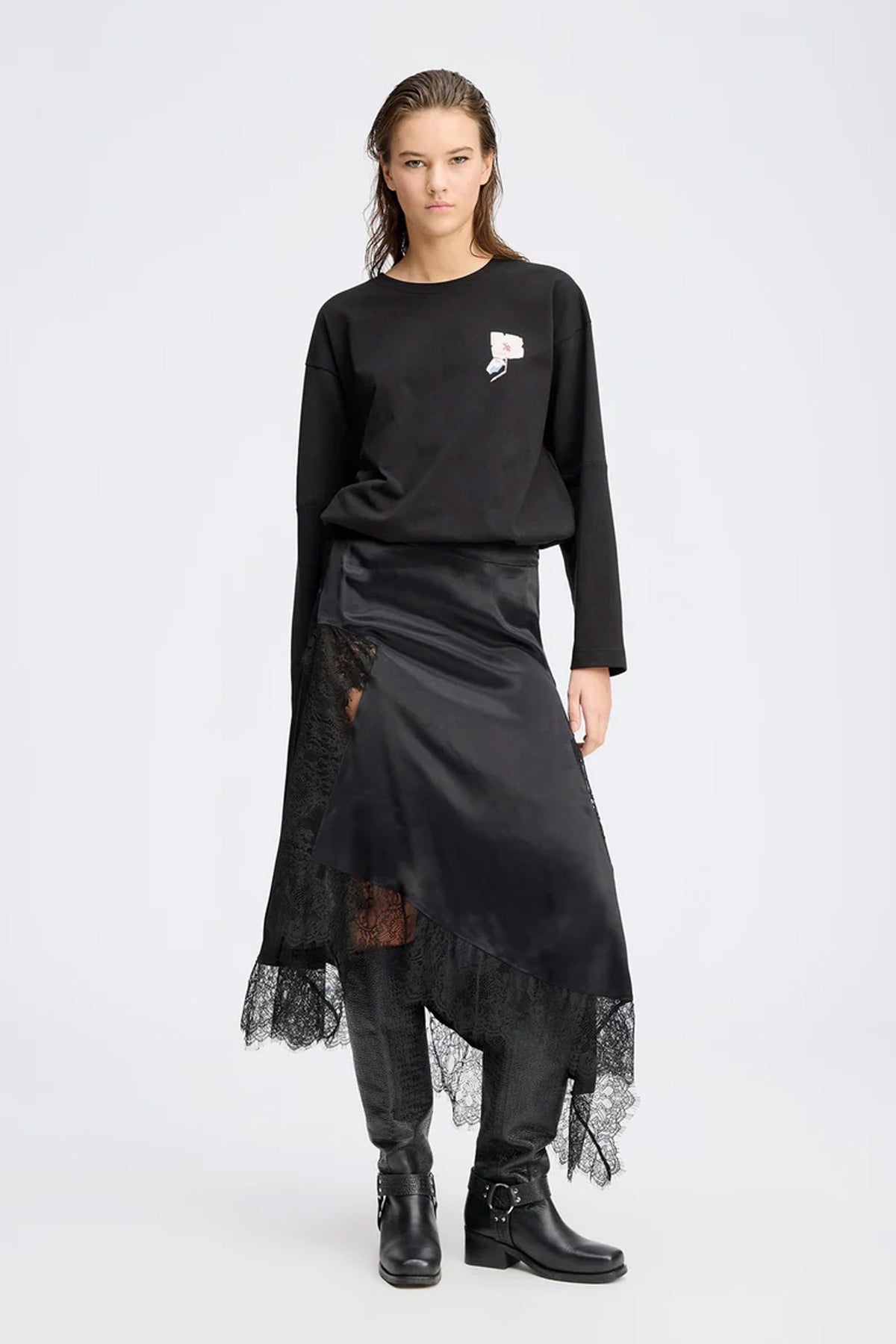RAIS 2-Black - 1235/25443