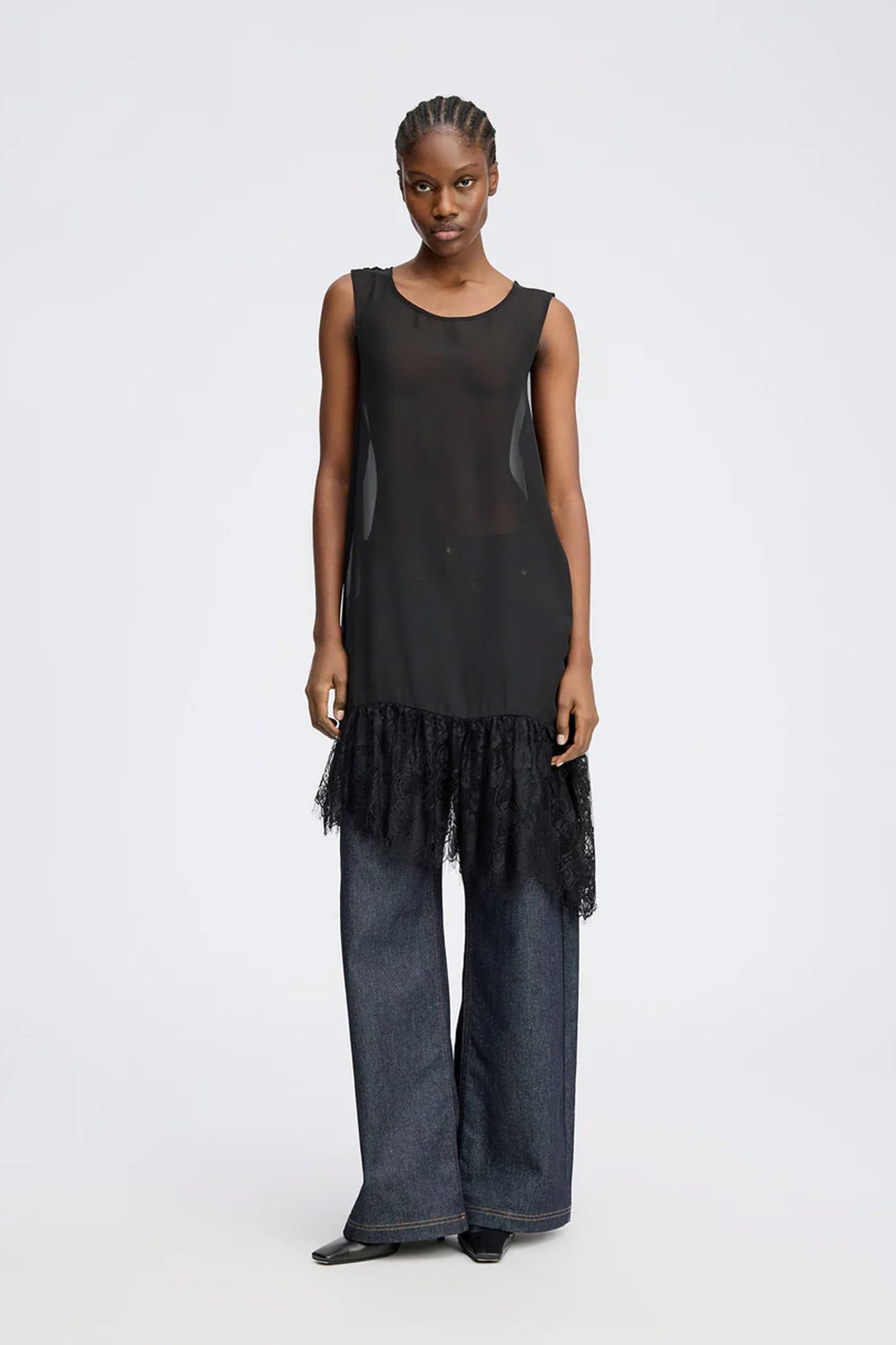 ROSIE 2-Black - 1320/25426