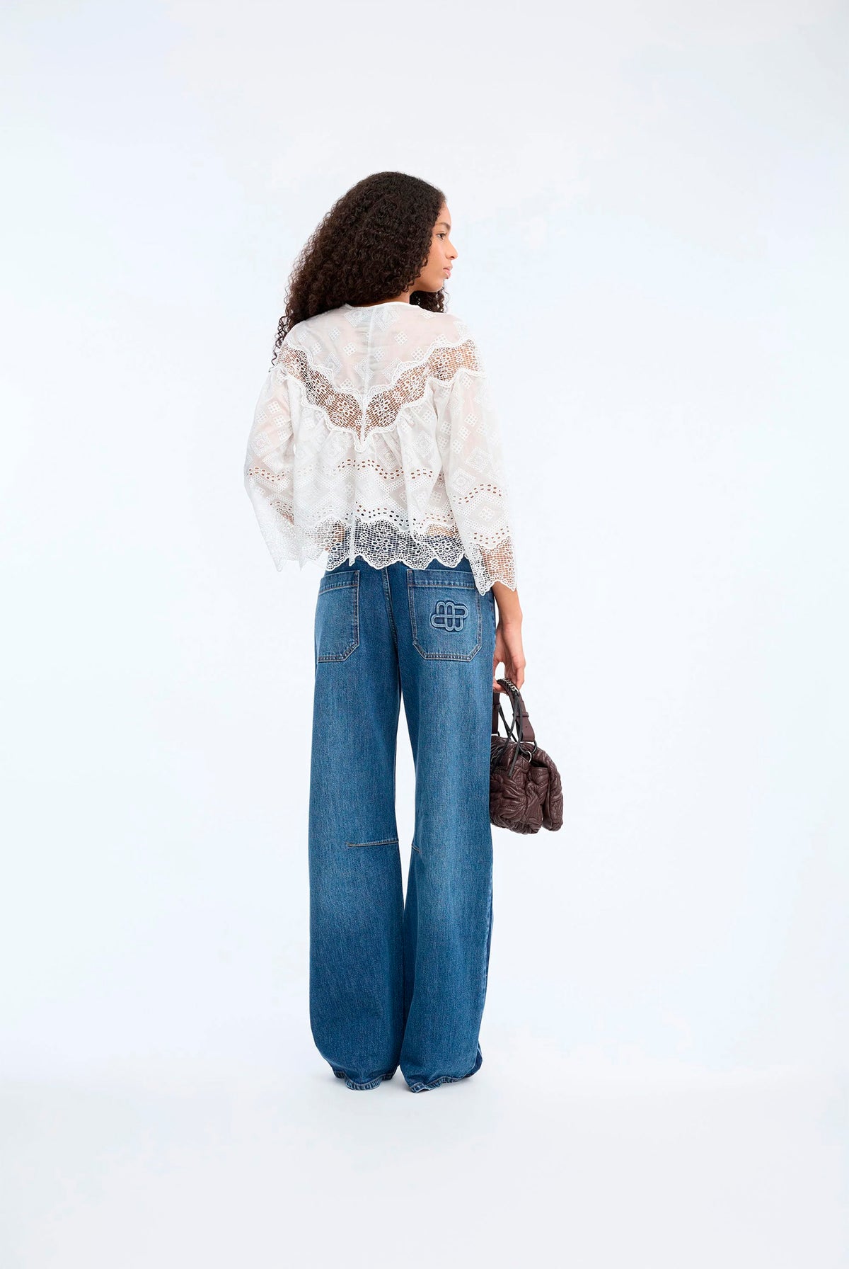 VALIANCE 33-White - 1038/26324