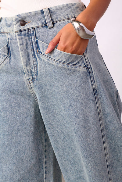 JacksonCC Barrel Jeans 45007-Bleach Denim - 500801 Thumbnail
