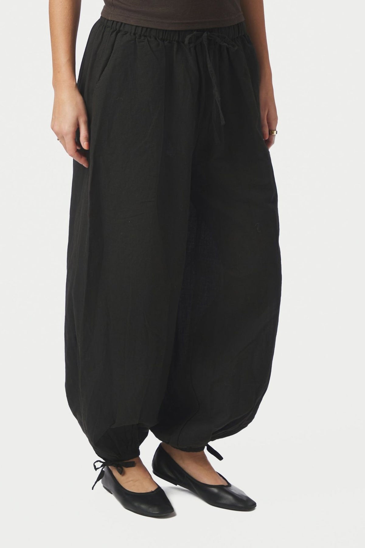 Roxane Balloon Linen Pants Black - 169313