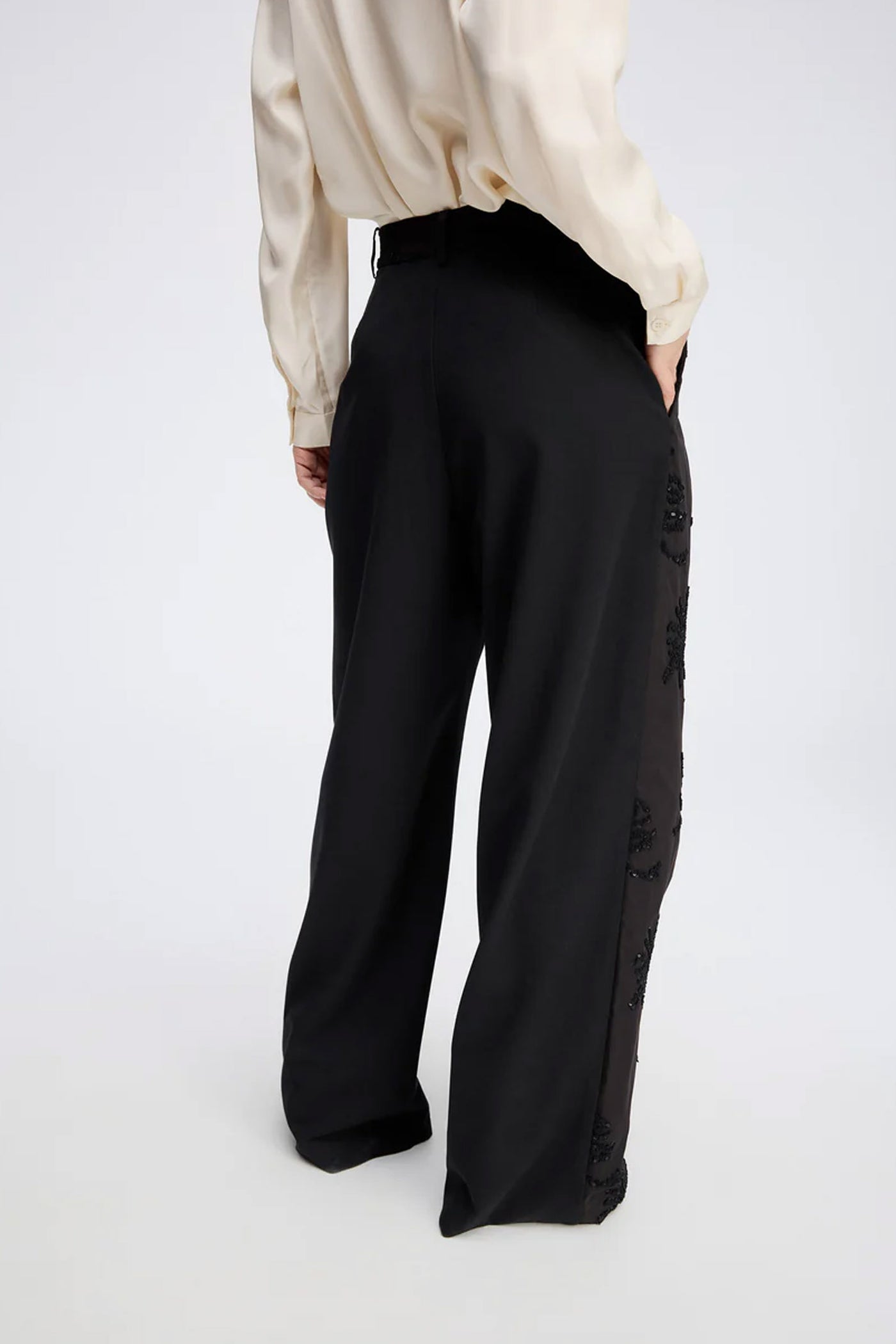 STORMY 2-Black - 1440/25401
