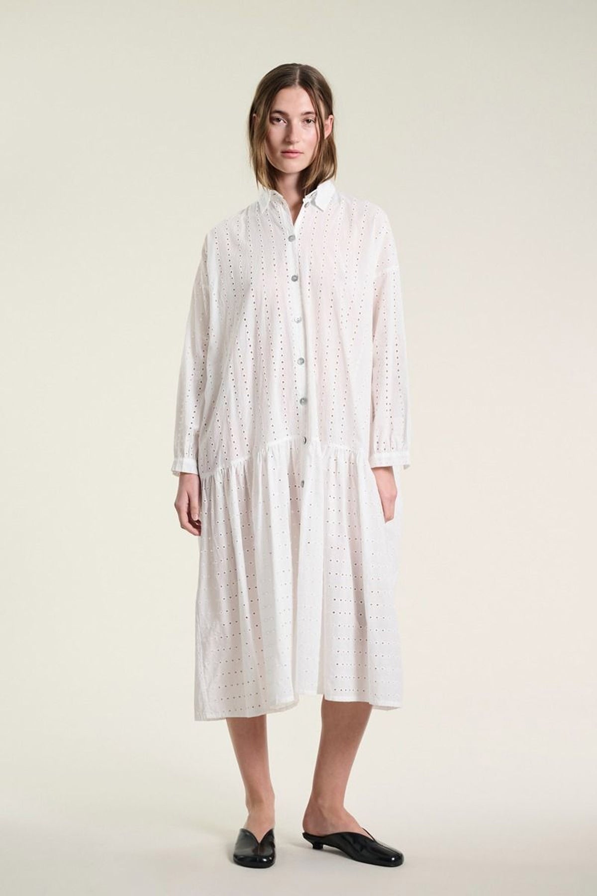 Shushu kjole White - 262-2472-5724