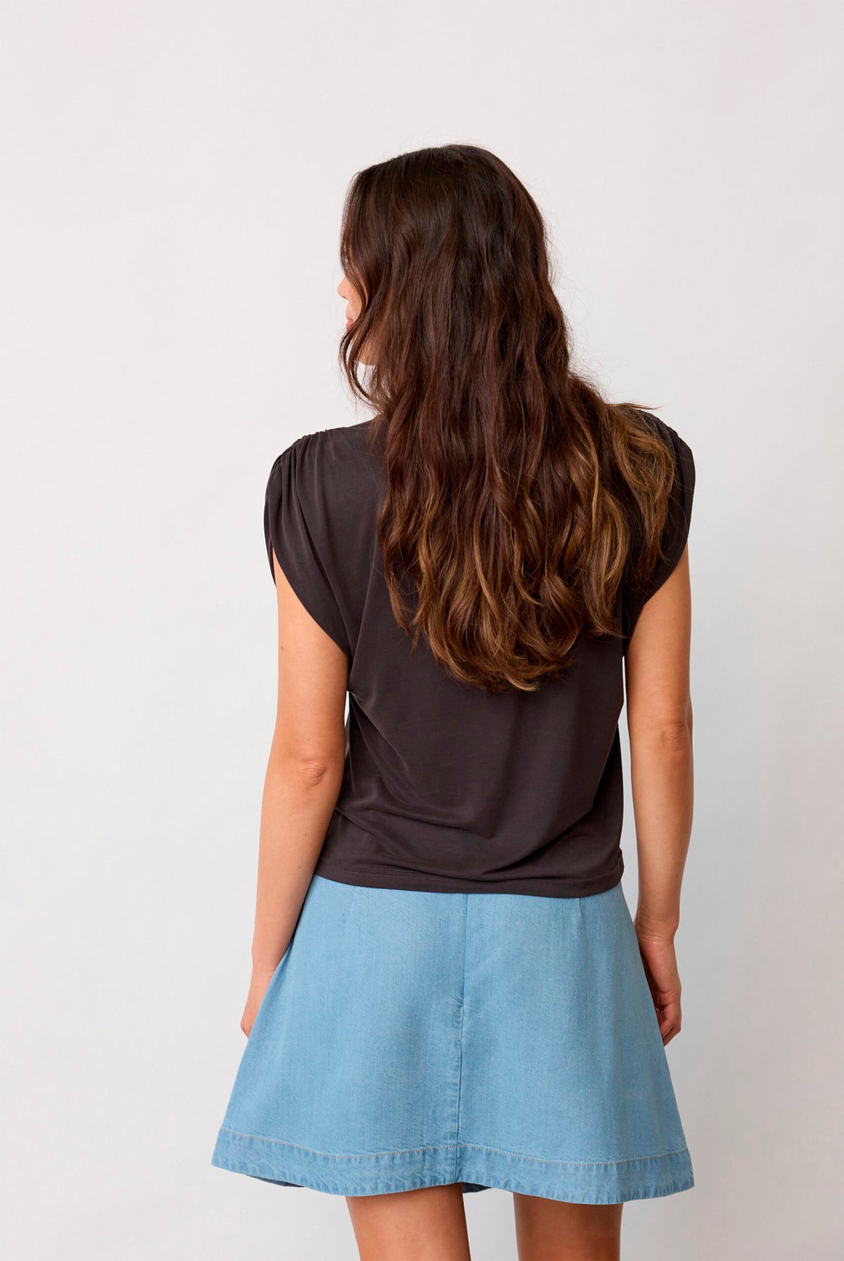 CamillaCC Ruched Shoulder Tee 140-Dark Grey - 43033