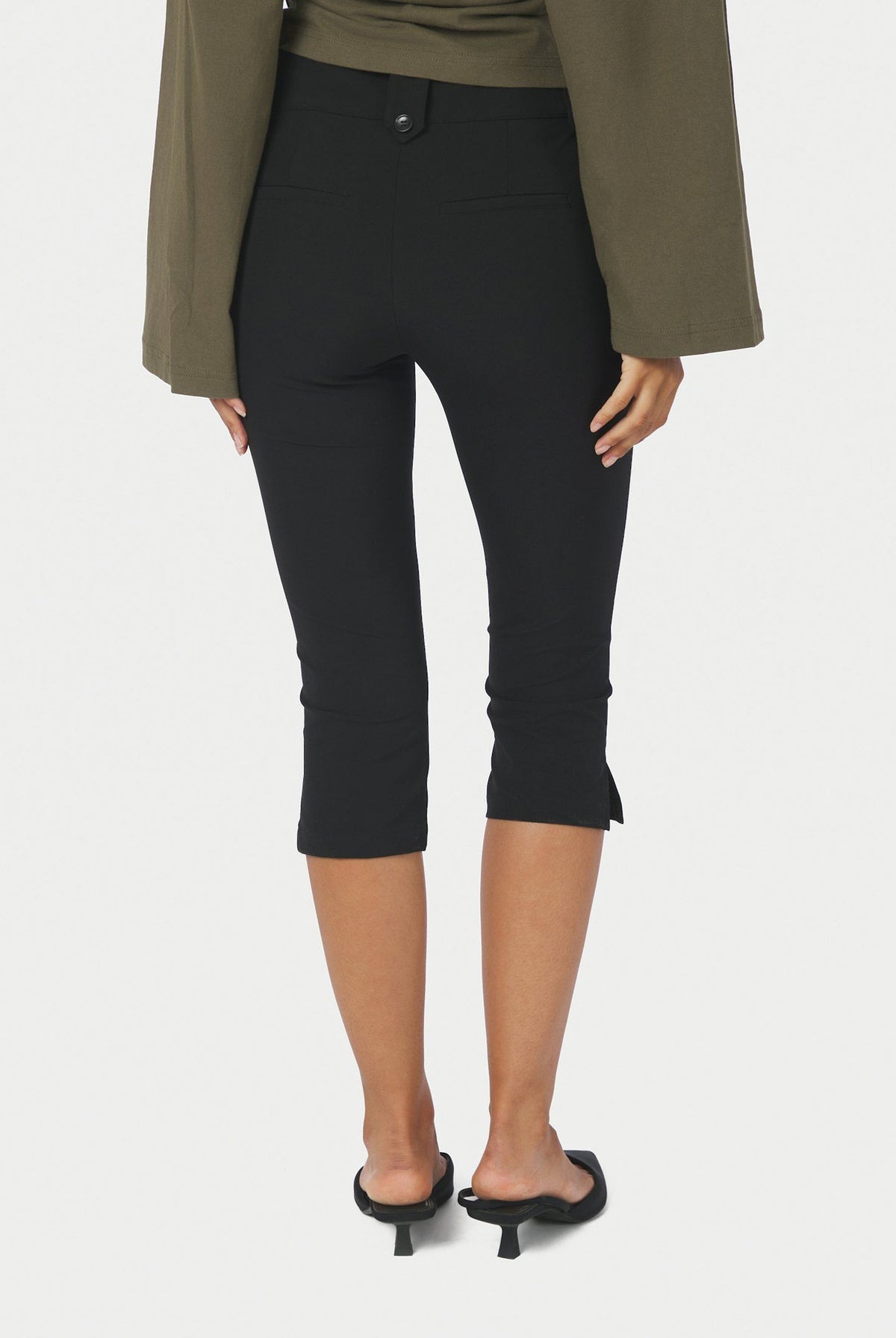 Shawnee Capri Stretch Pants Black - 171254
