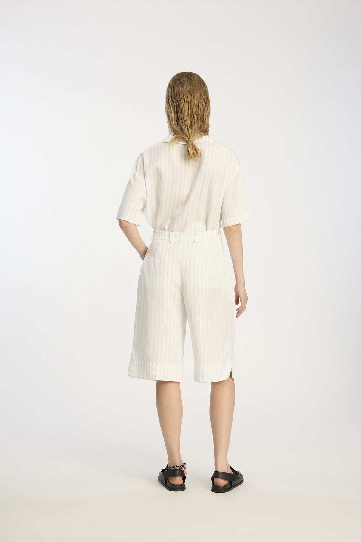 UAMA 76-Ivory - 1460/26184