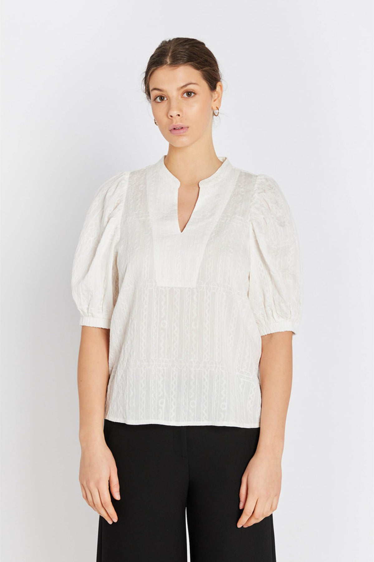 7785RDFArmelle blouse 01 White - RDF821